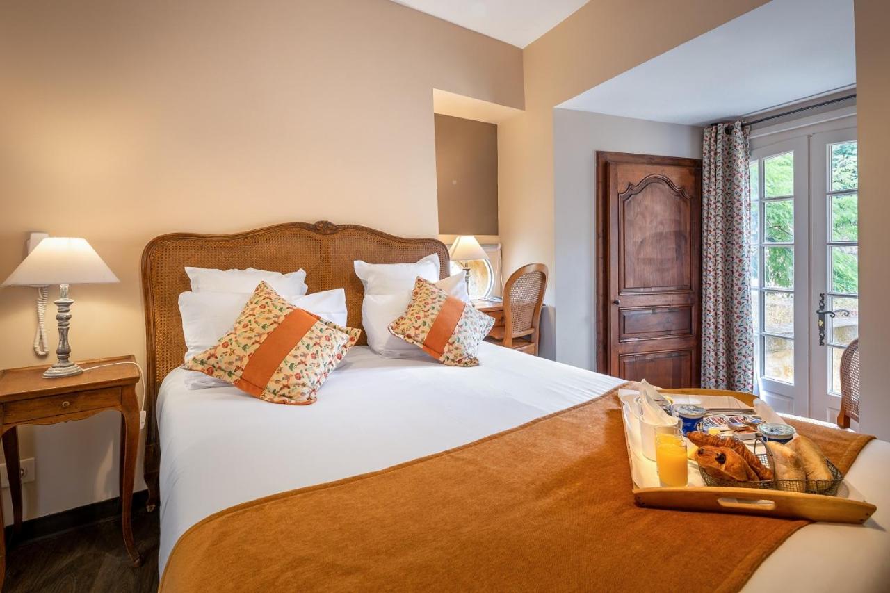Standard Double Room - Photo 13