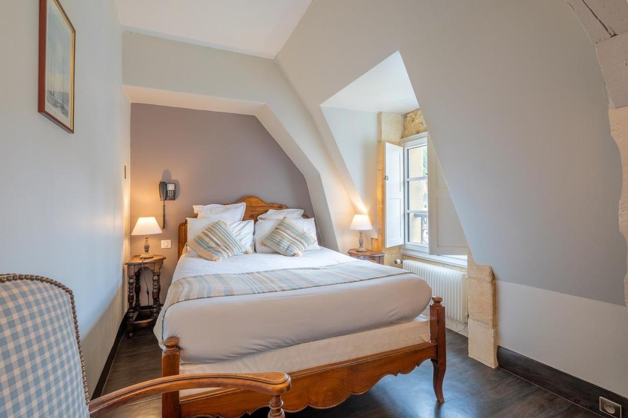 Standard Double Room - Photo 7