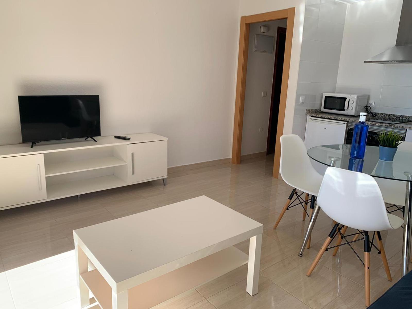 Apartamento de un dormitorio superior con vista a la piscina (2 adultos)