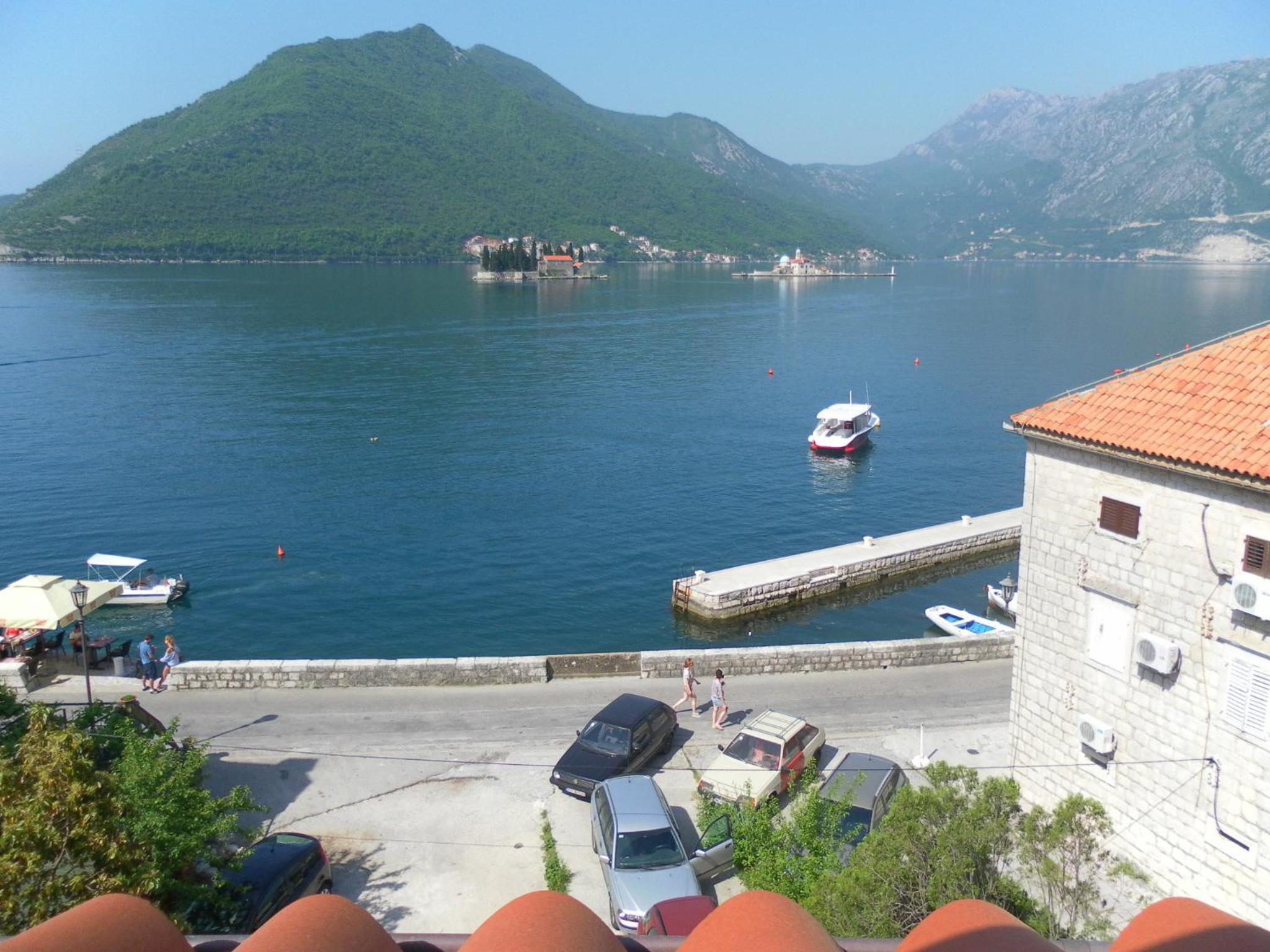 Comfort One-Bedroom Apartment with Sea View - Attic - Photo 1