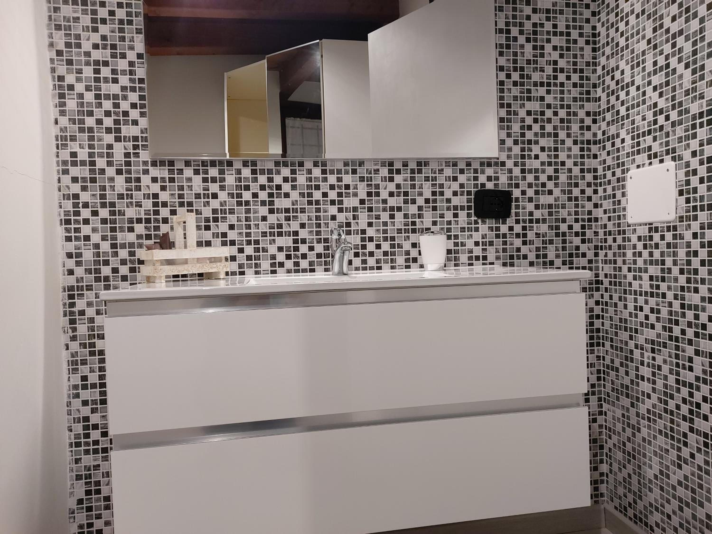 Deluxe Triple Room - Photo 10