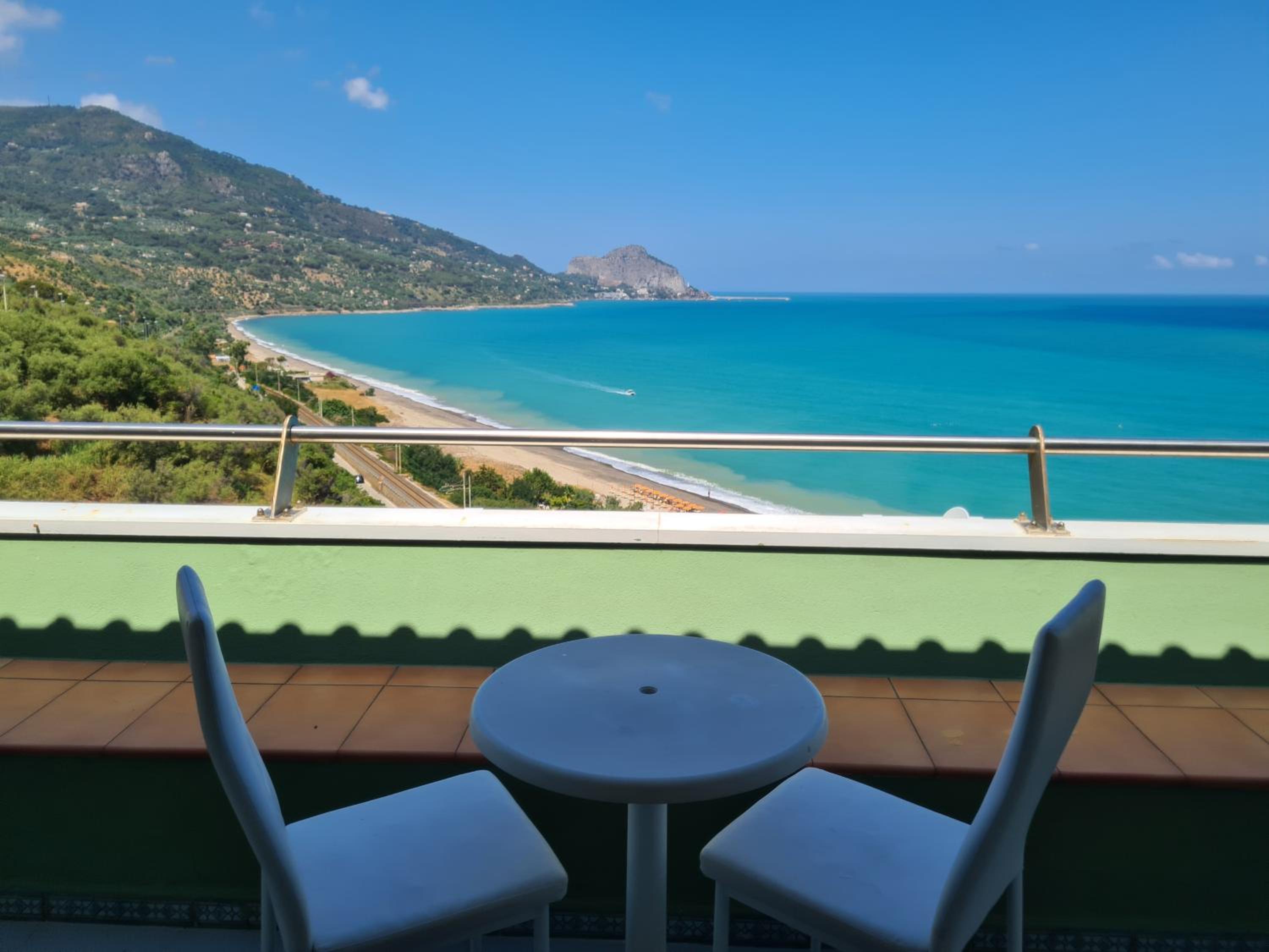 Studio with Balcony and Sea View photo 3