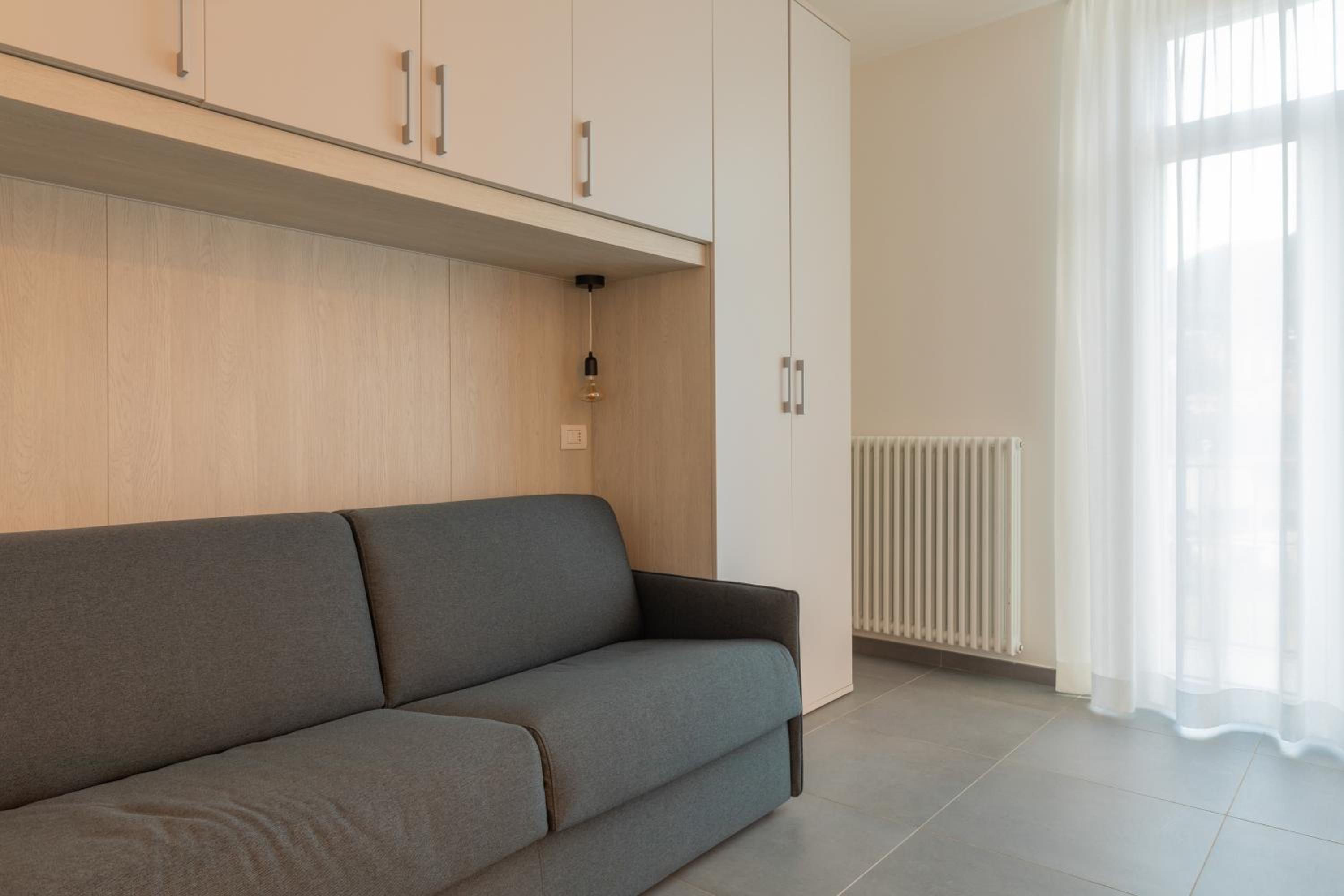 One-Bedroom Apartment - Photo 1