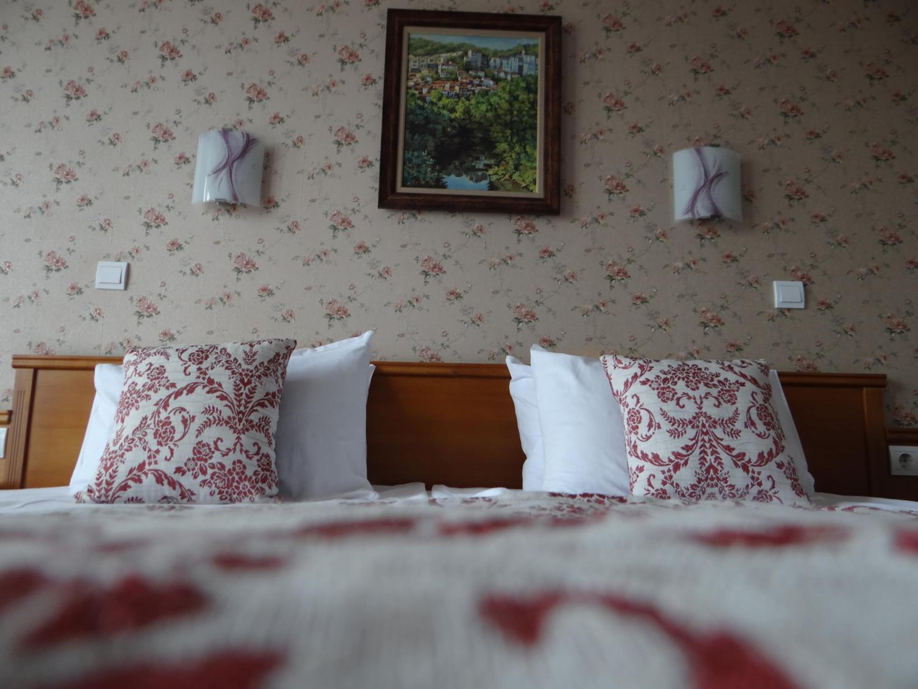 Double or Twin Room - Photo 7