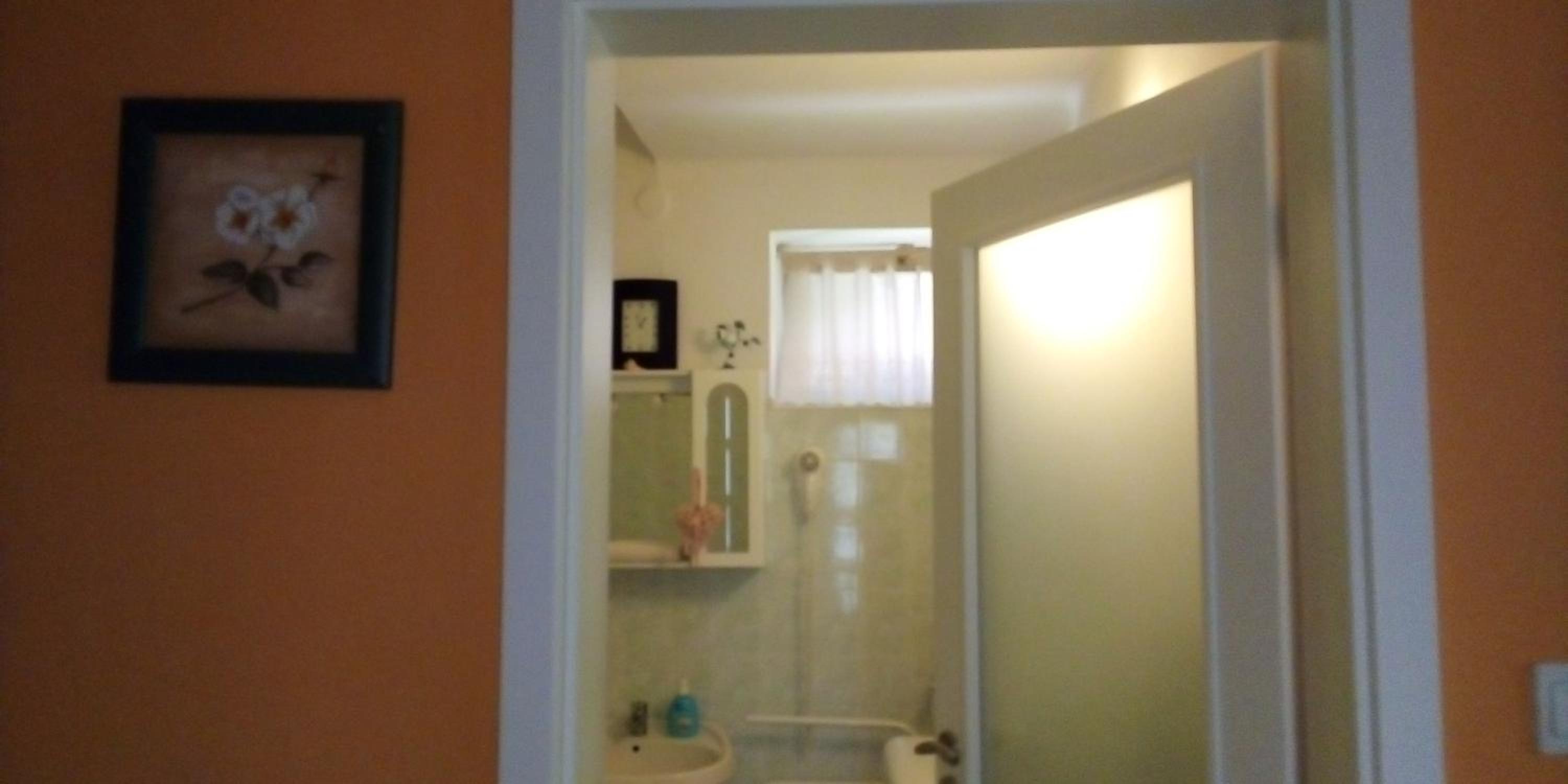 Budget Double Room photo 2