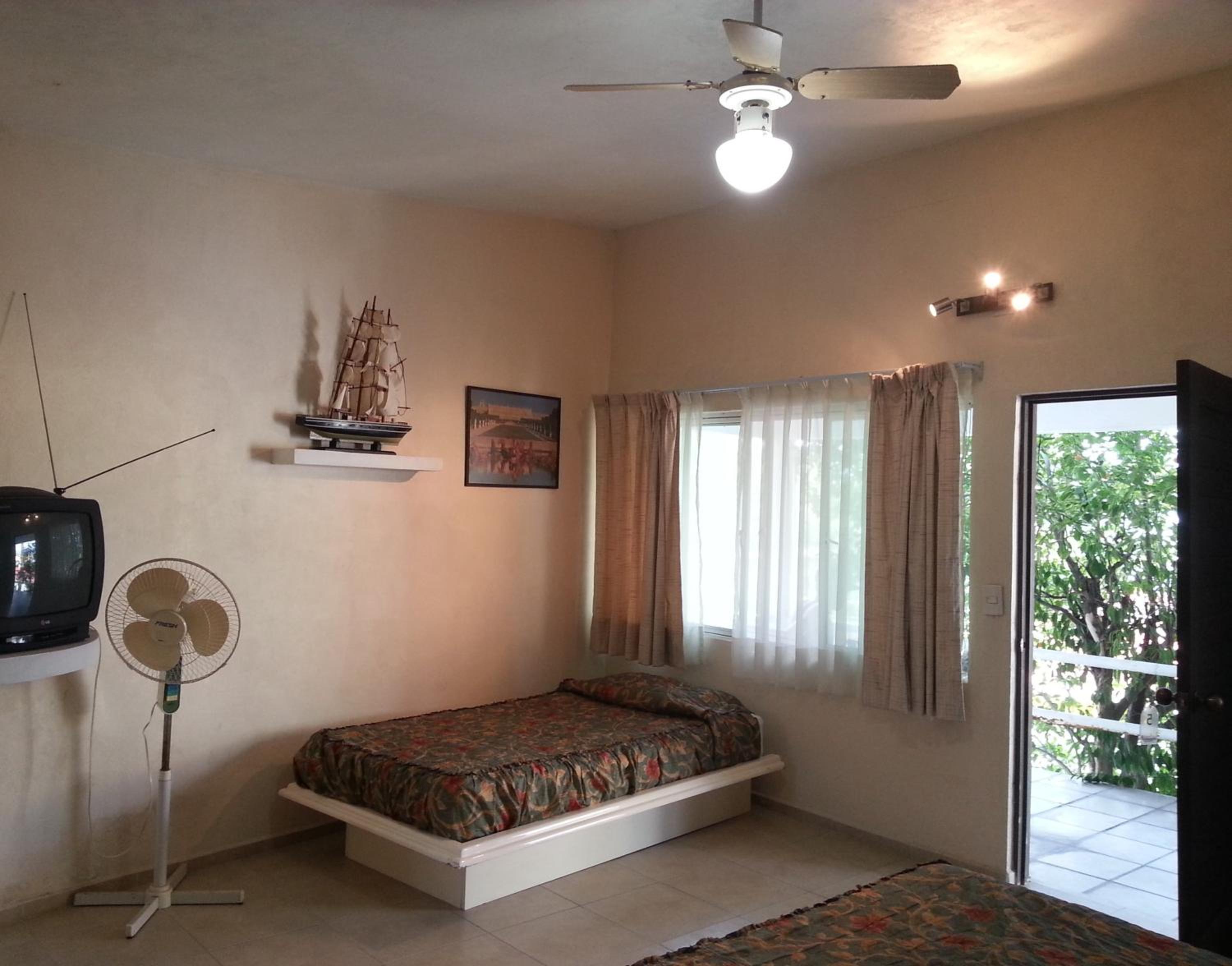 Triple Room - Photo 2