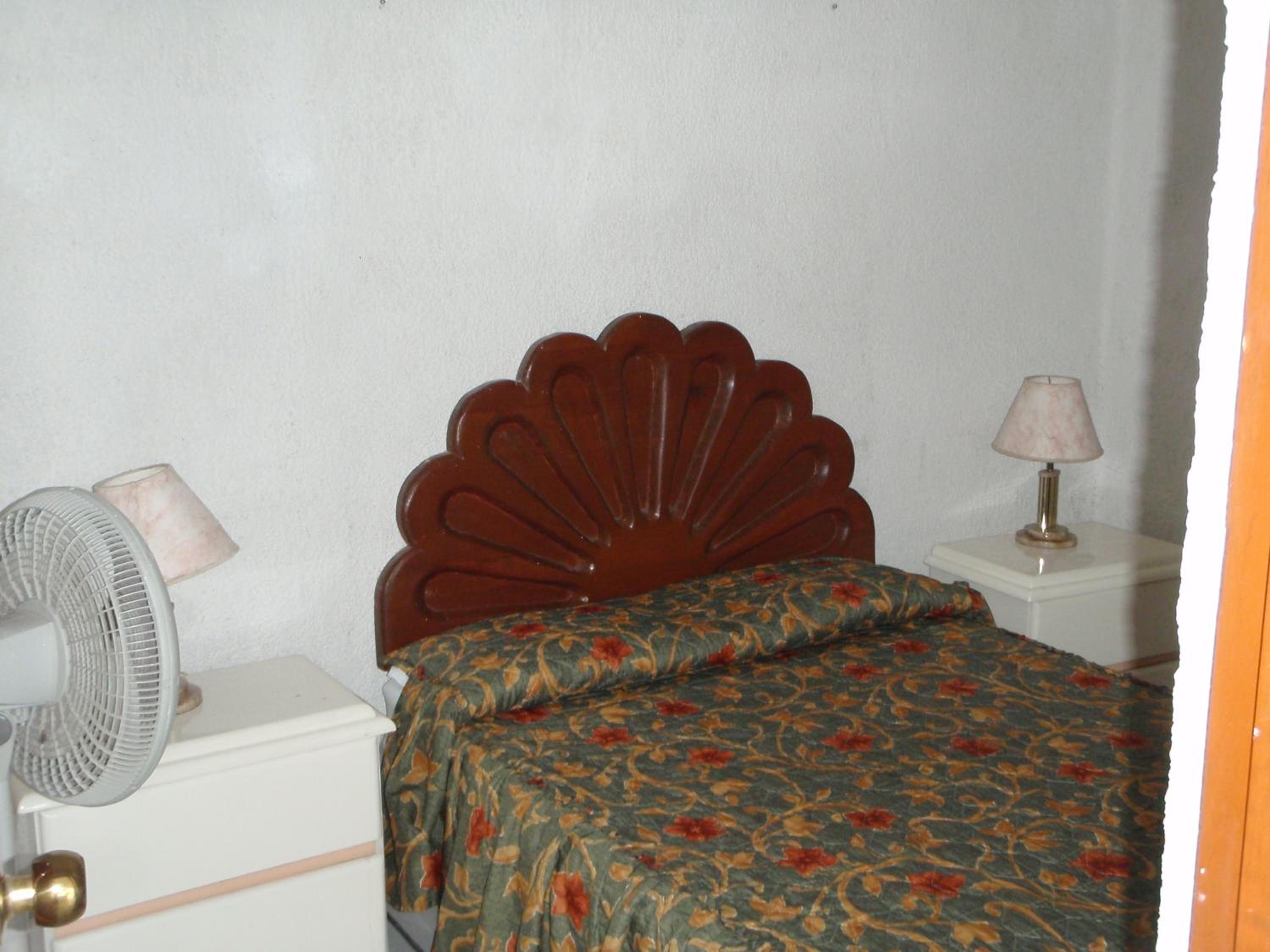 Quadruple Room - Photo 5