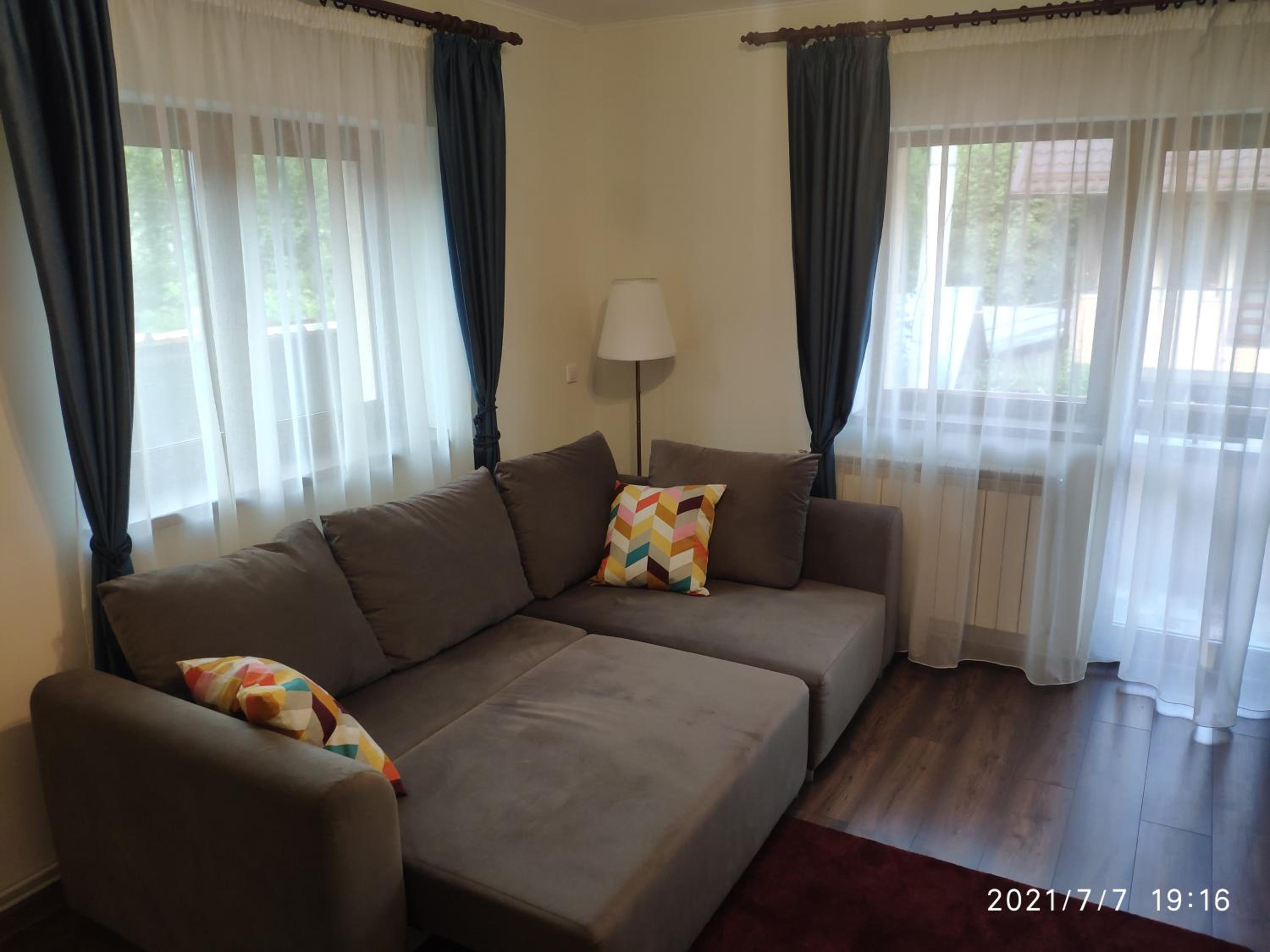 One-Bedroom House - Photo 29