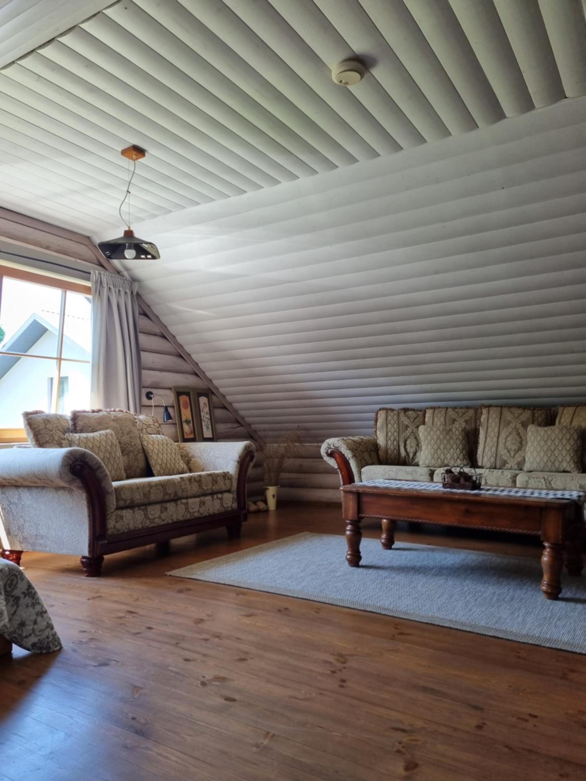 Three-Bedroom House - Photo 4