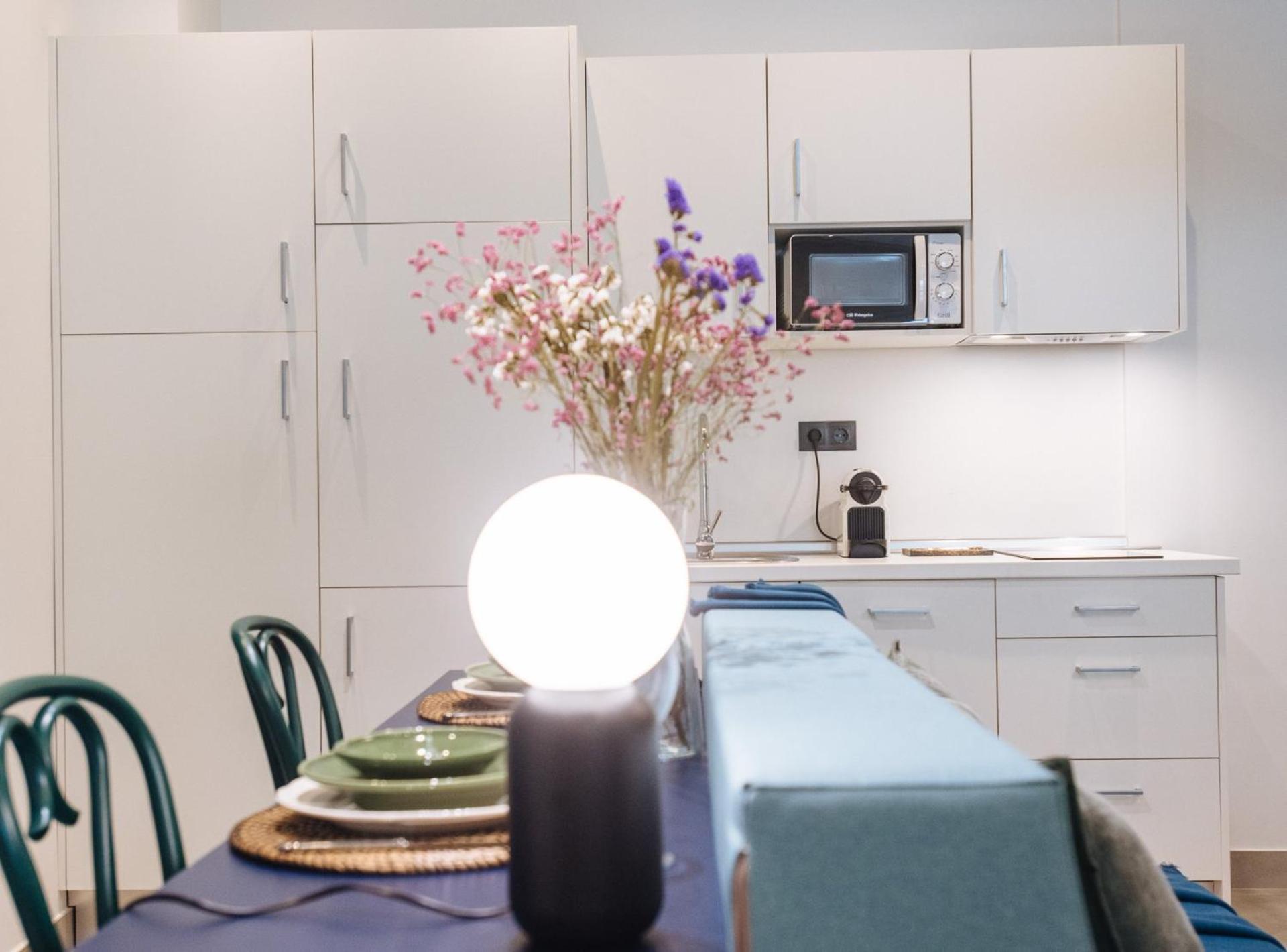 Studio Apartment - Photo 12