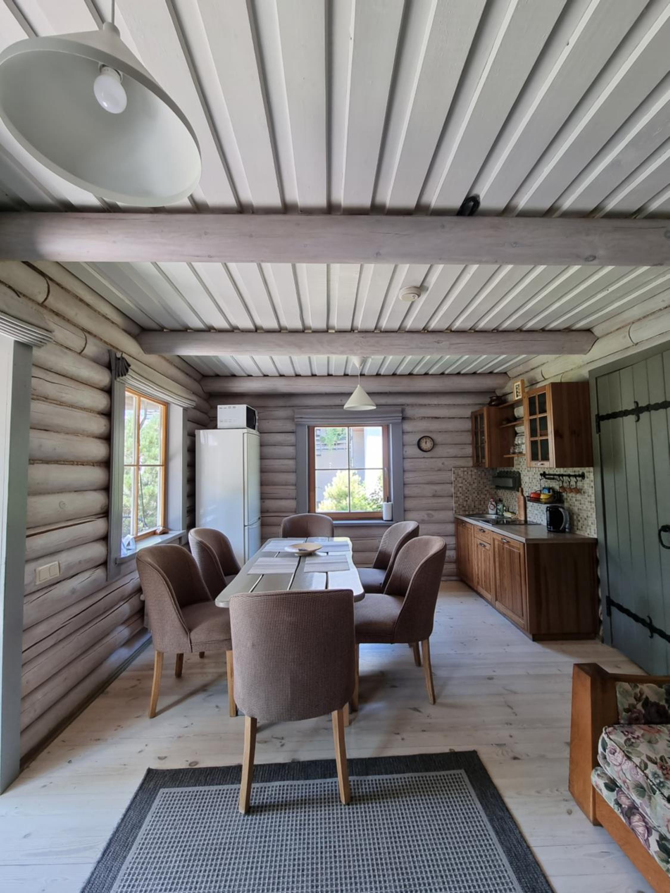 Three-Bedroom House - Photo 8