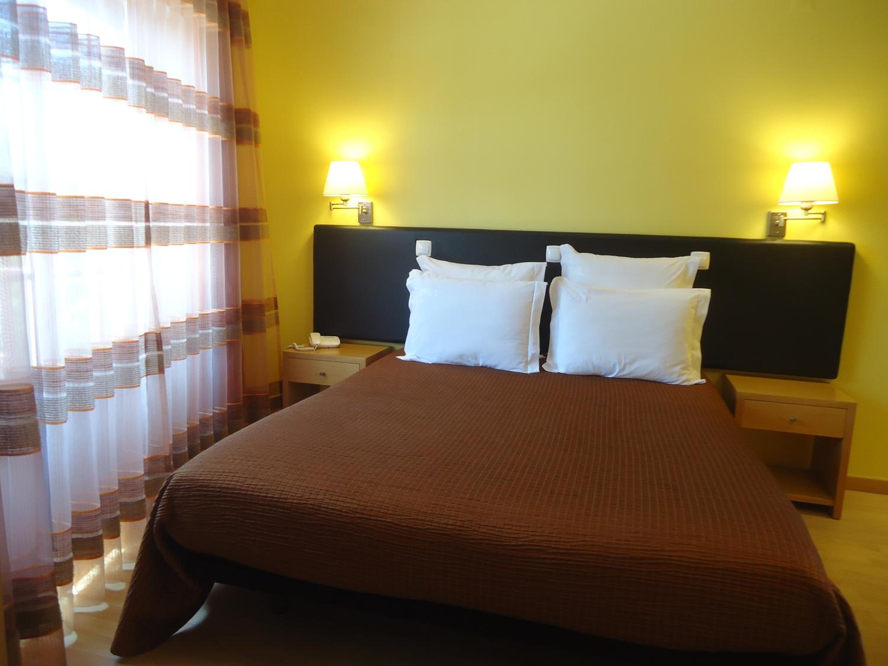 Double Room - Photo 2