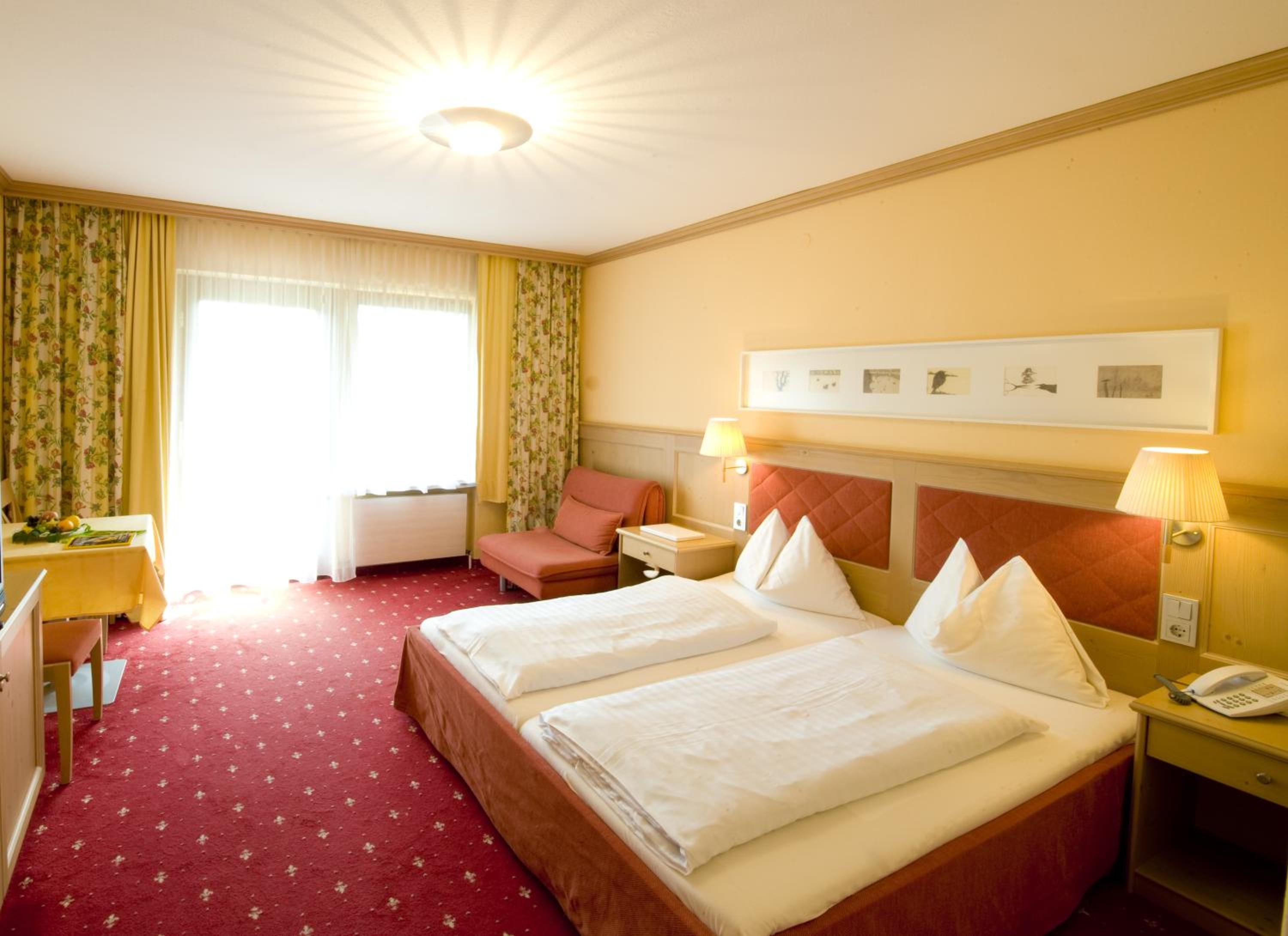 Double Room with Shower and Bathtub photo 3