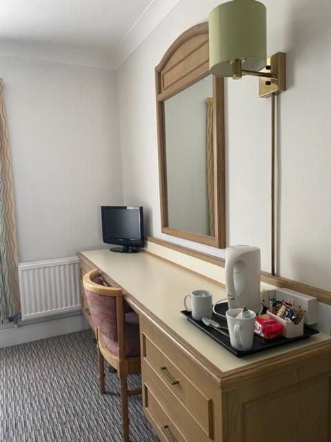 Standard Double Room - Non-Smoking - Photo 6