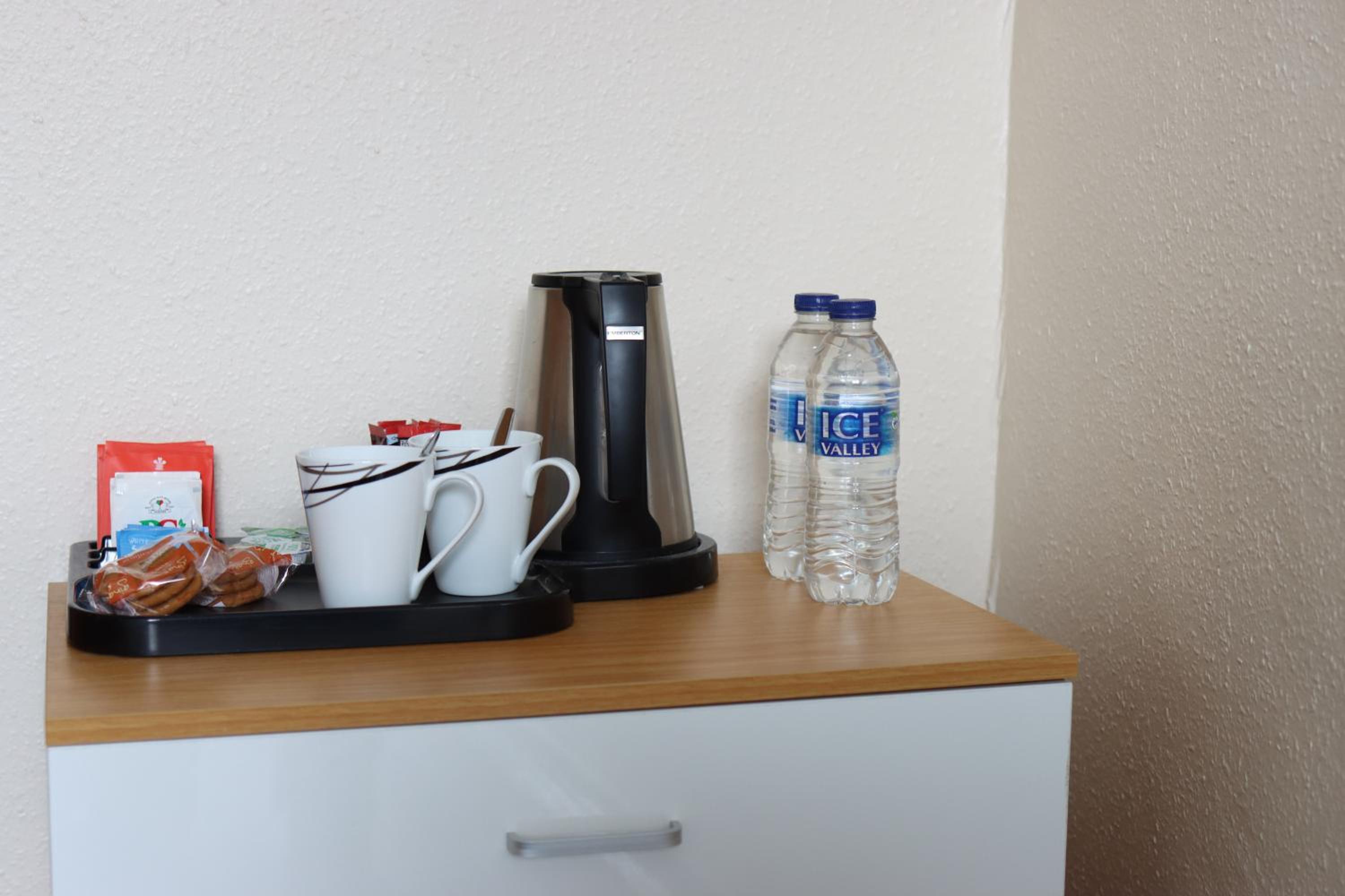 Standard Double Room - Photo 6