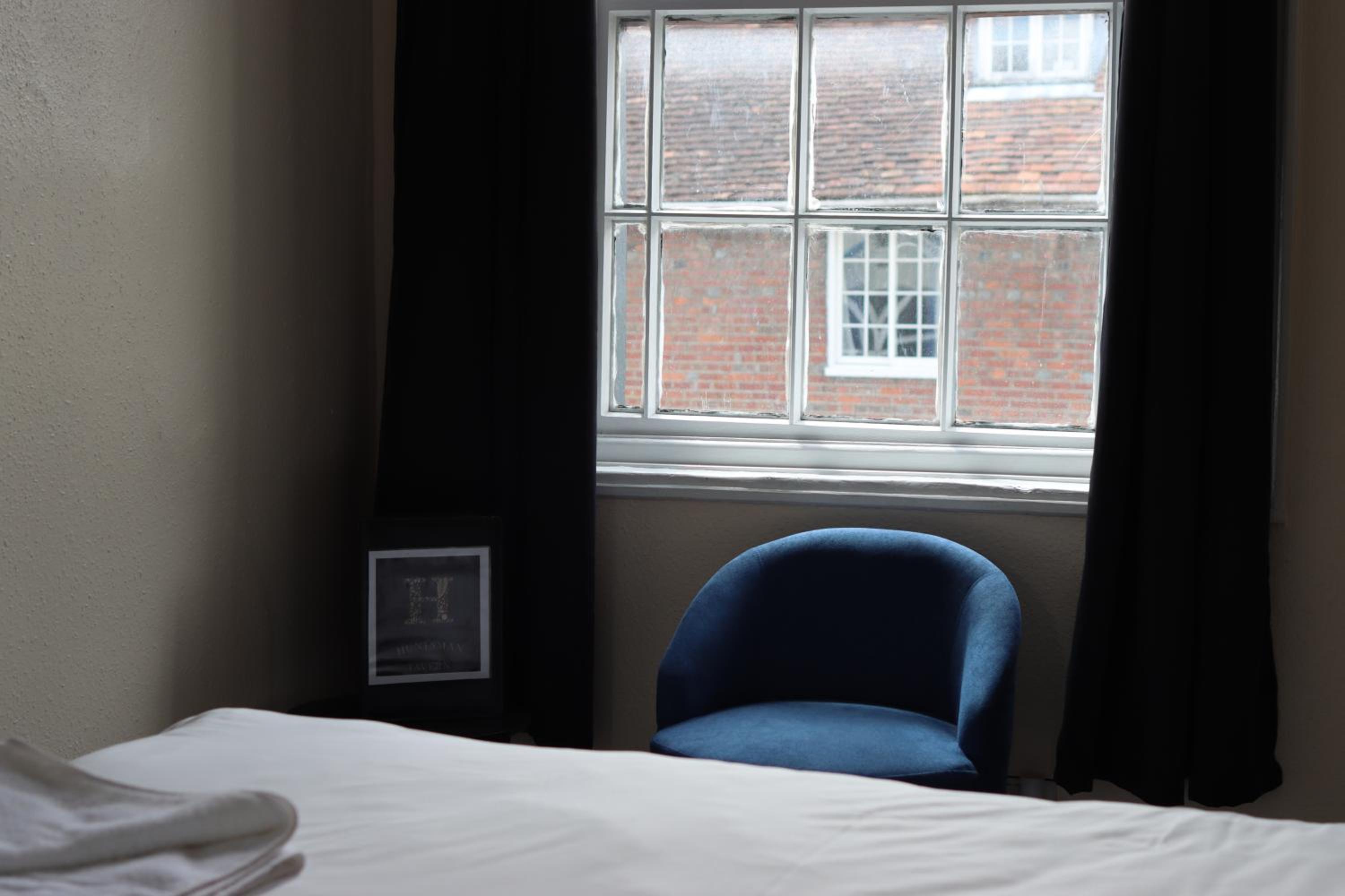 Standard Double Room - Photo 18