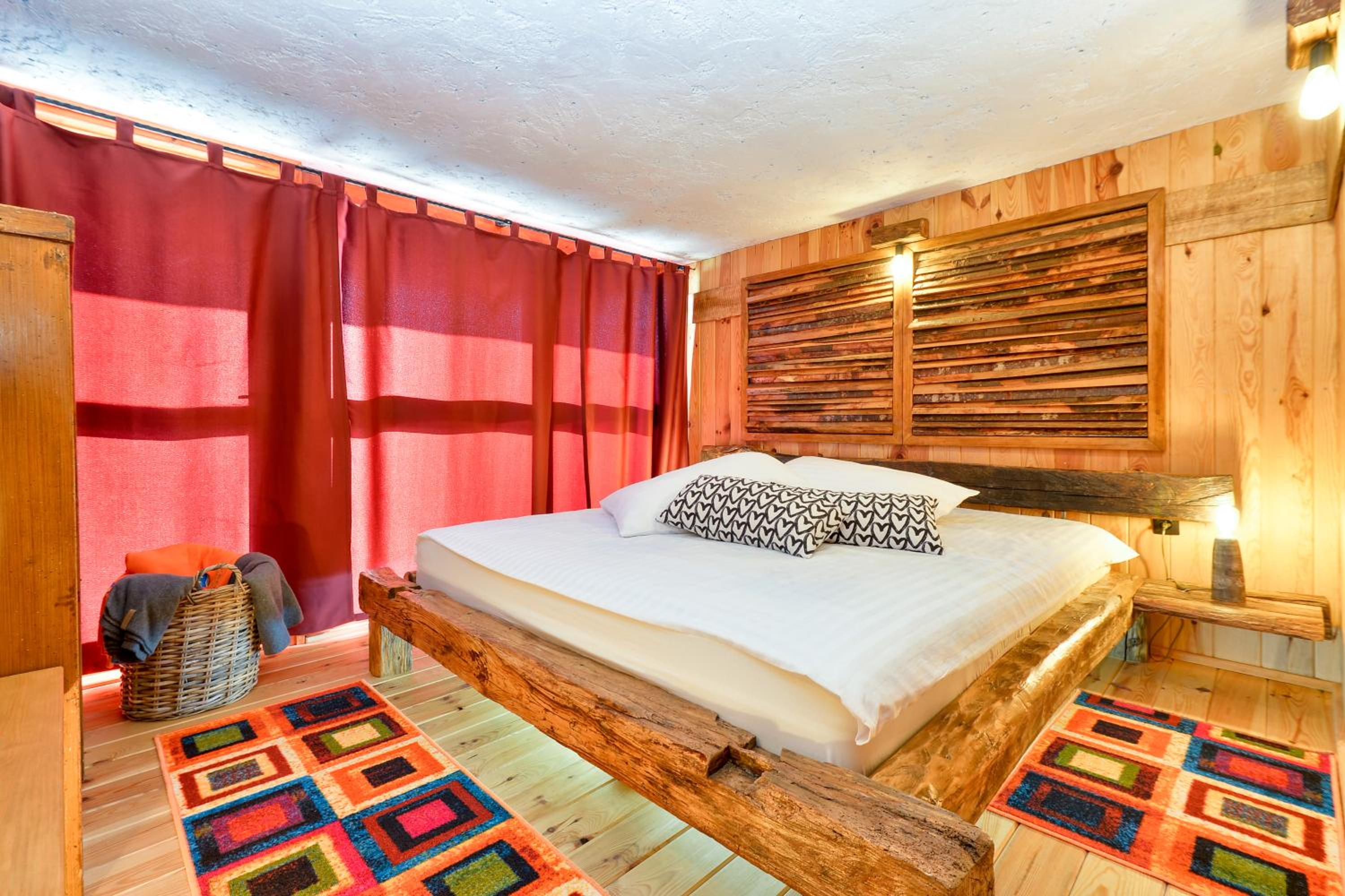 Four-Bedroom House photo 1