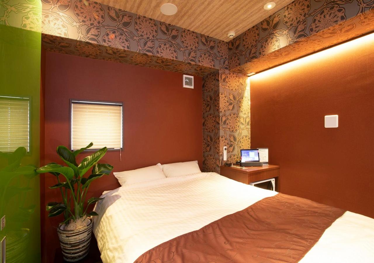 Standard Double Room - Photo 12