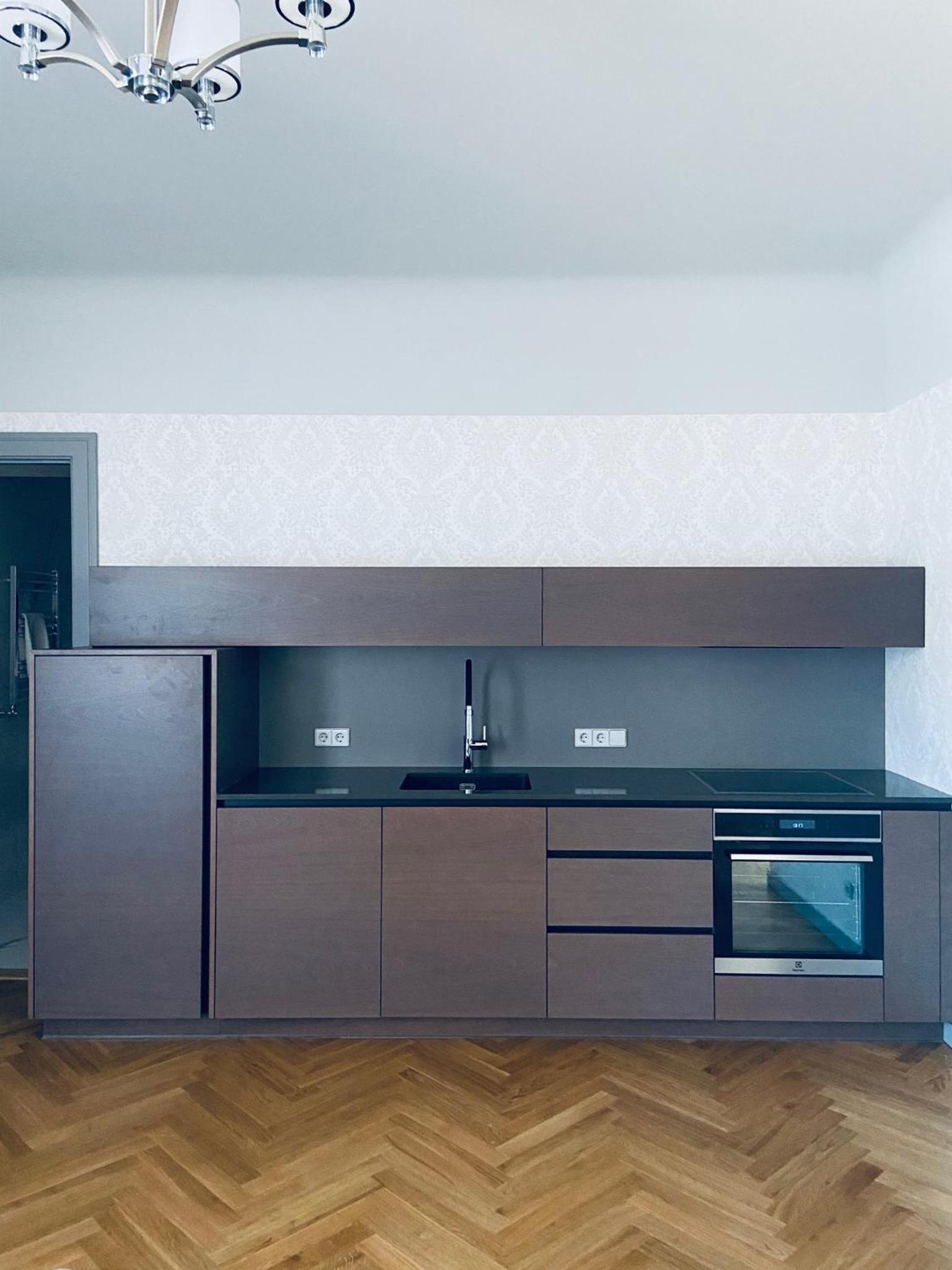 Three-Bedroom Apartment photo 2