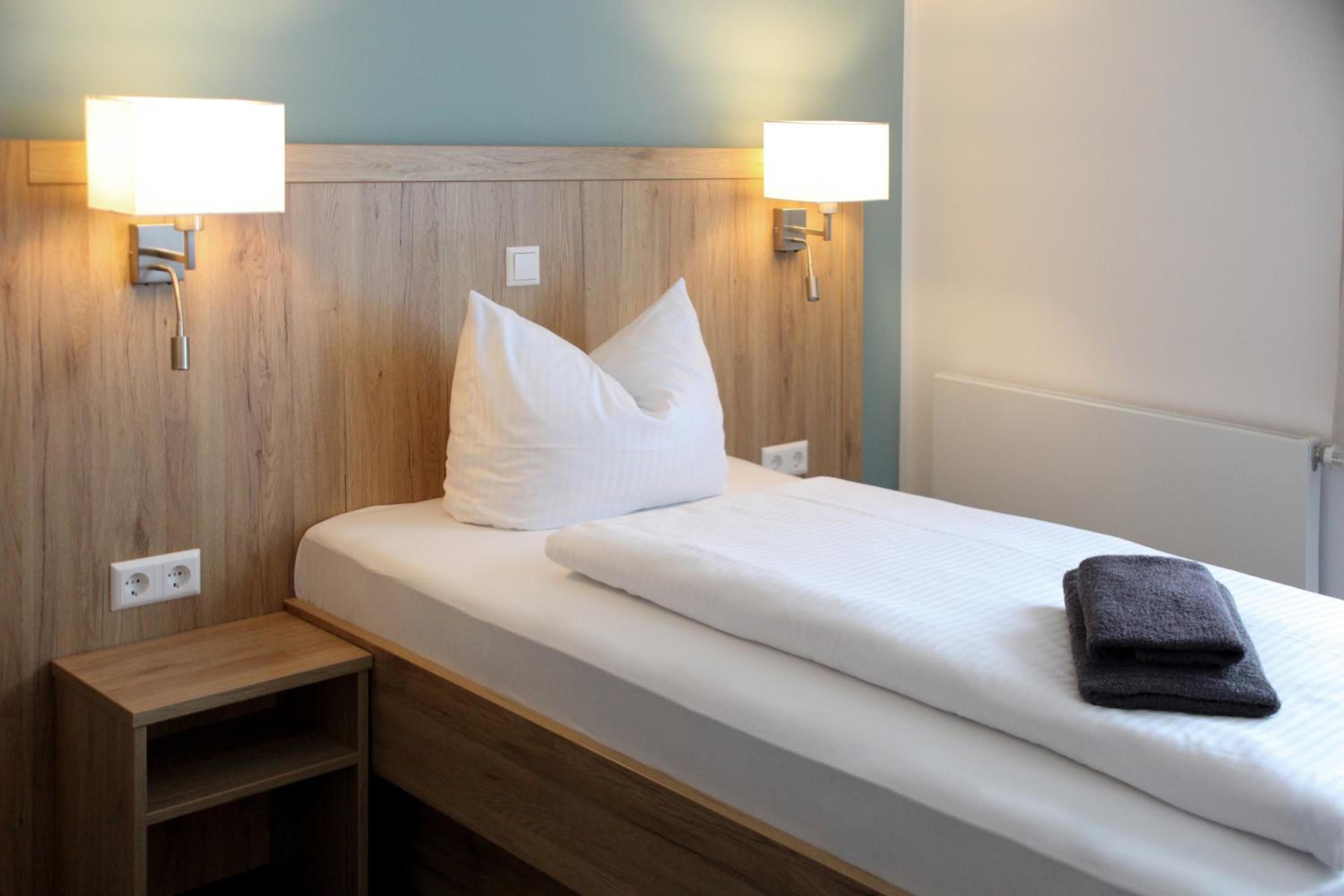 Premium Queen Room photo 2