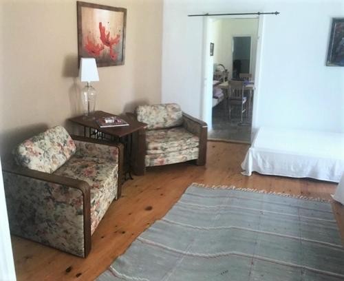 Two-Bedroom House photo 2