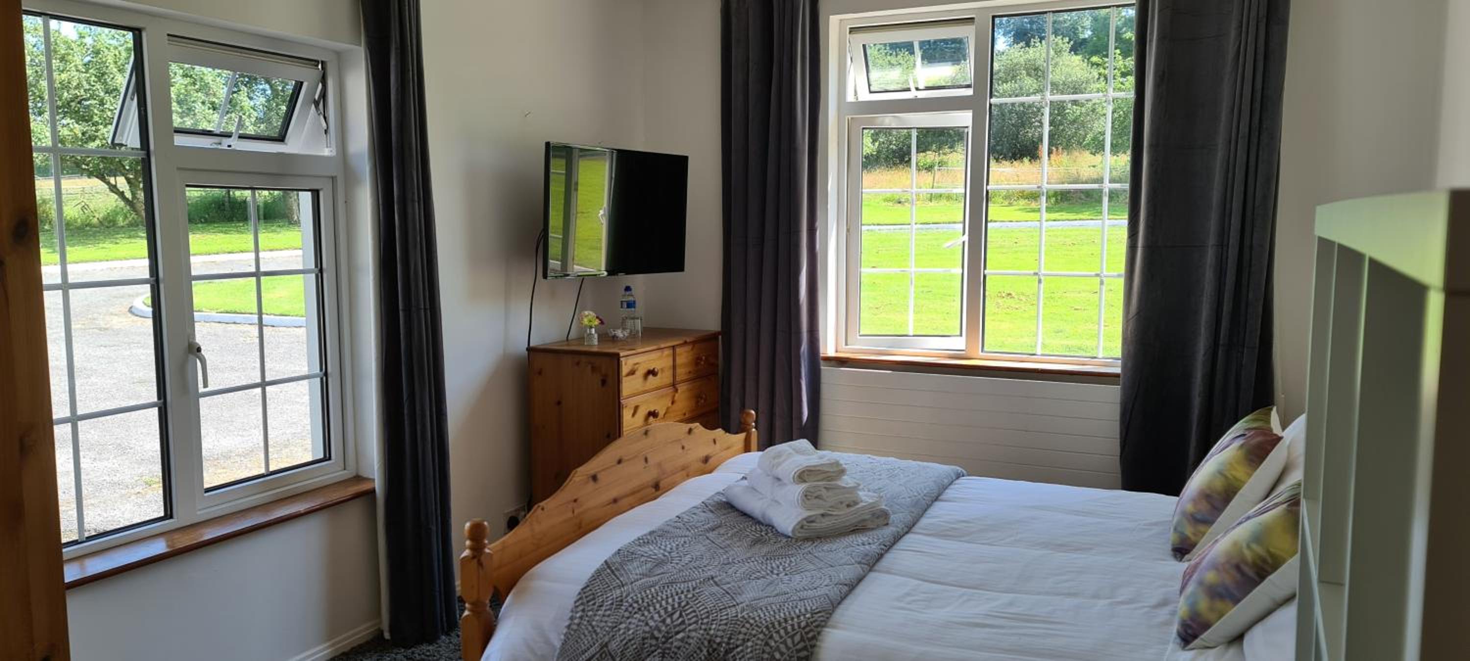 Double Room with Garden View - Photo 3