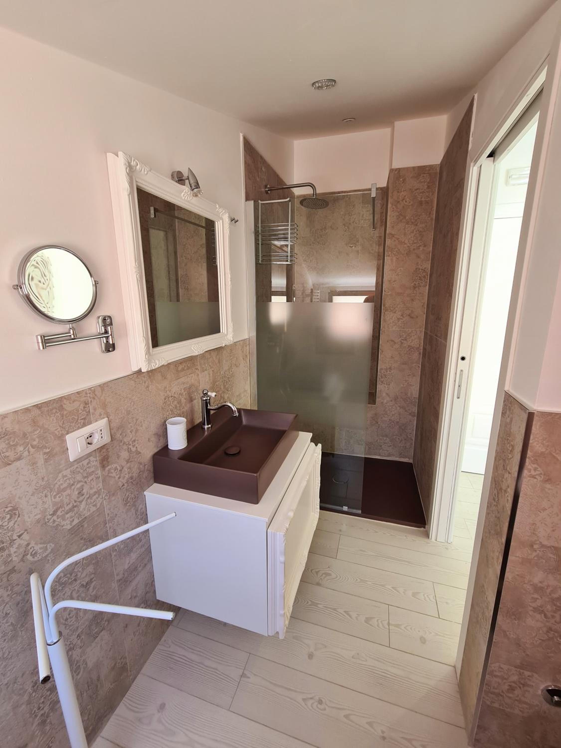Superior Double Room - Photo 15