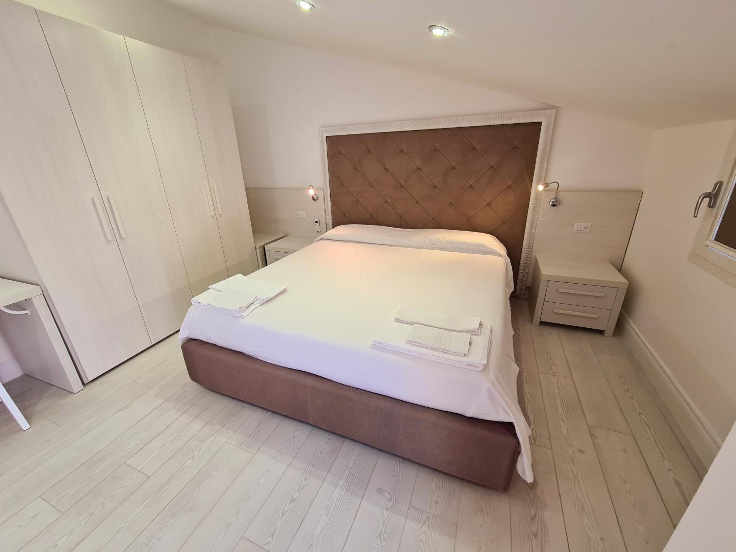 Superior Double Room - Photo 6
