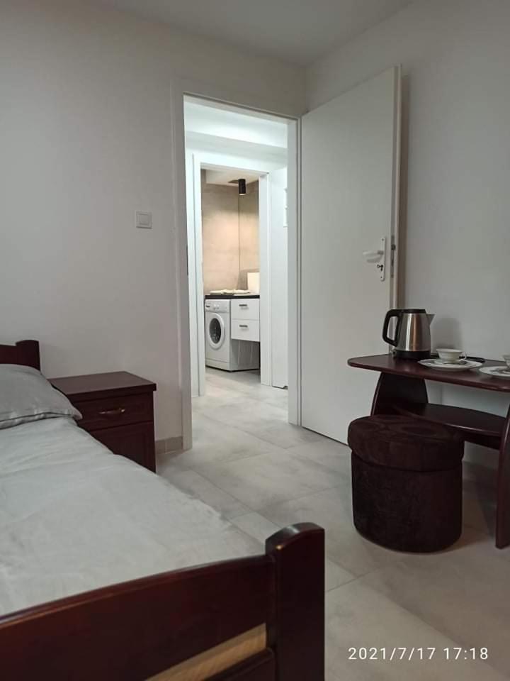 Double Room with Private Bathroom photo 3
