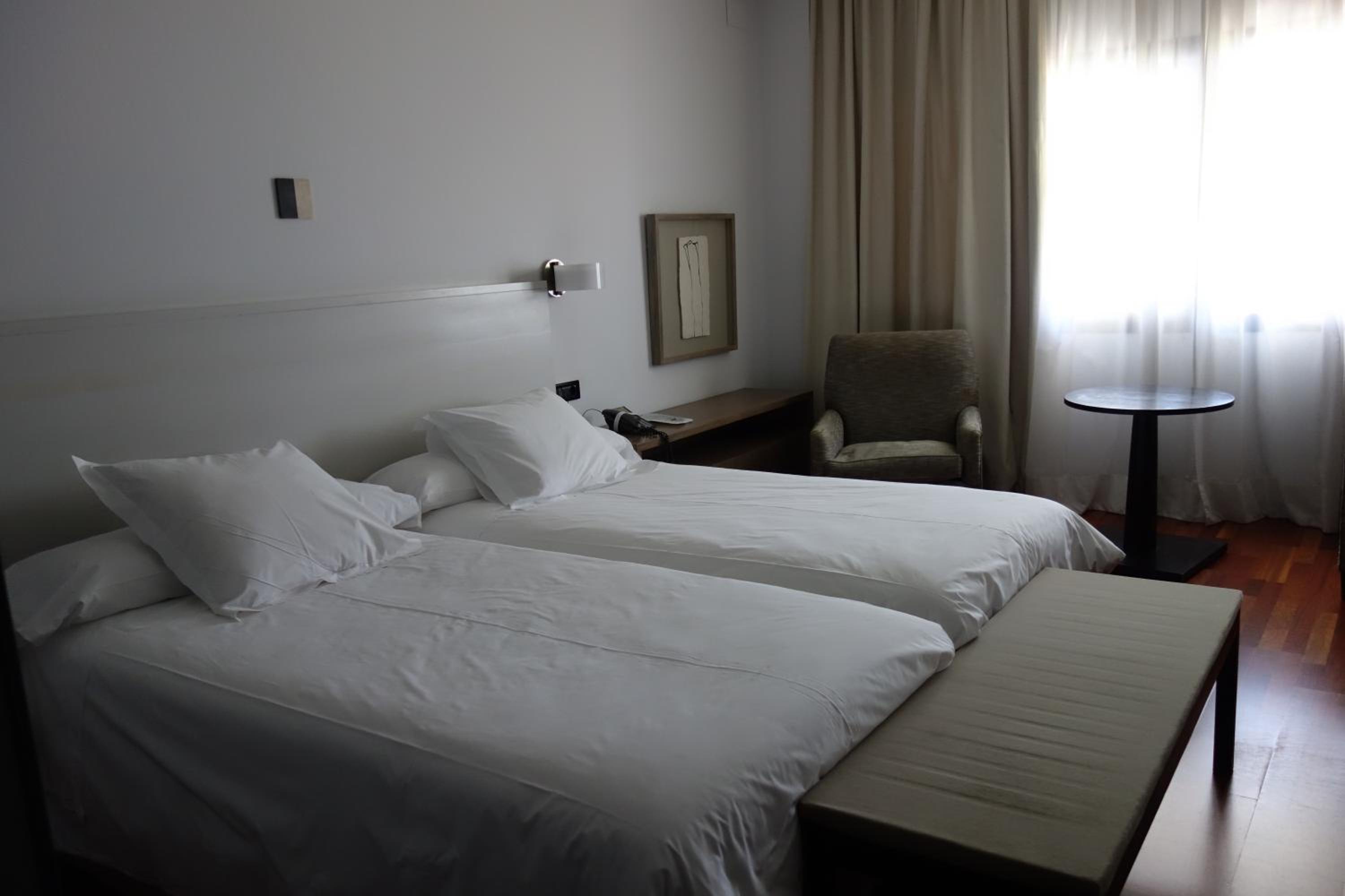 Standard Double Room - Photo 21