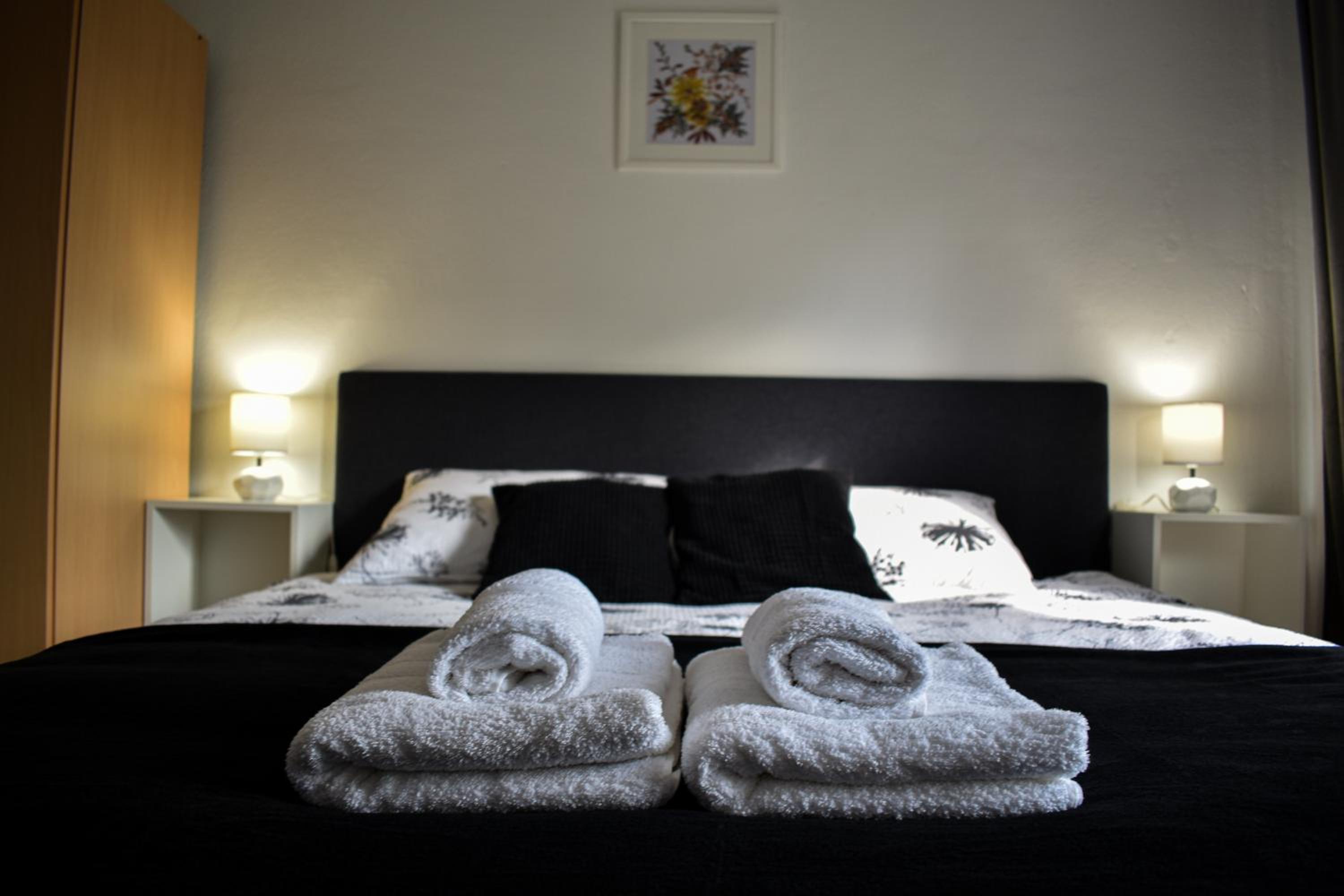 Two-Bedroom Apartment - Photo 16
