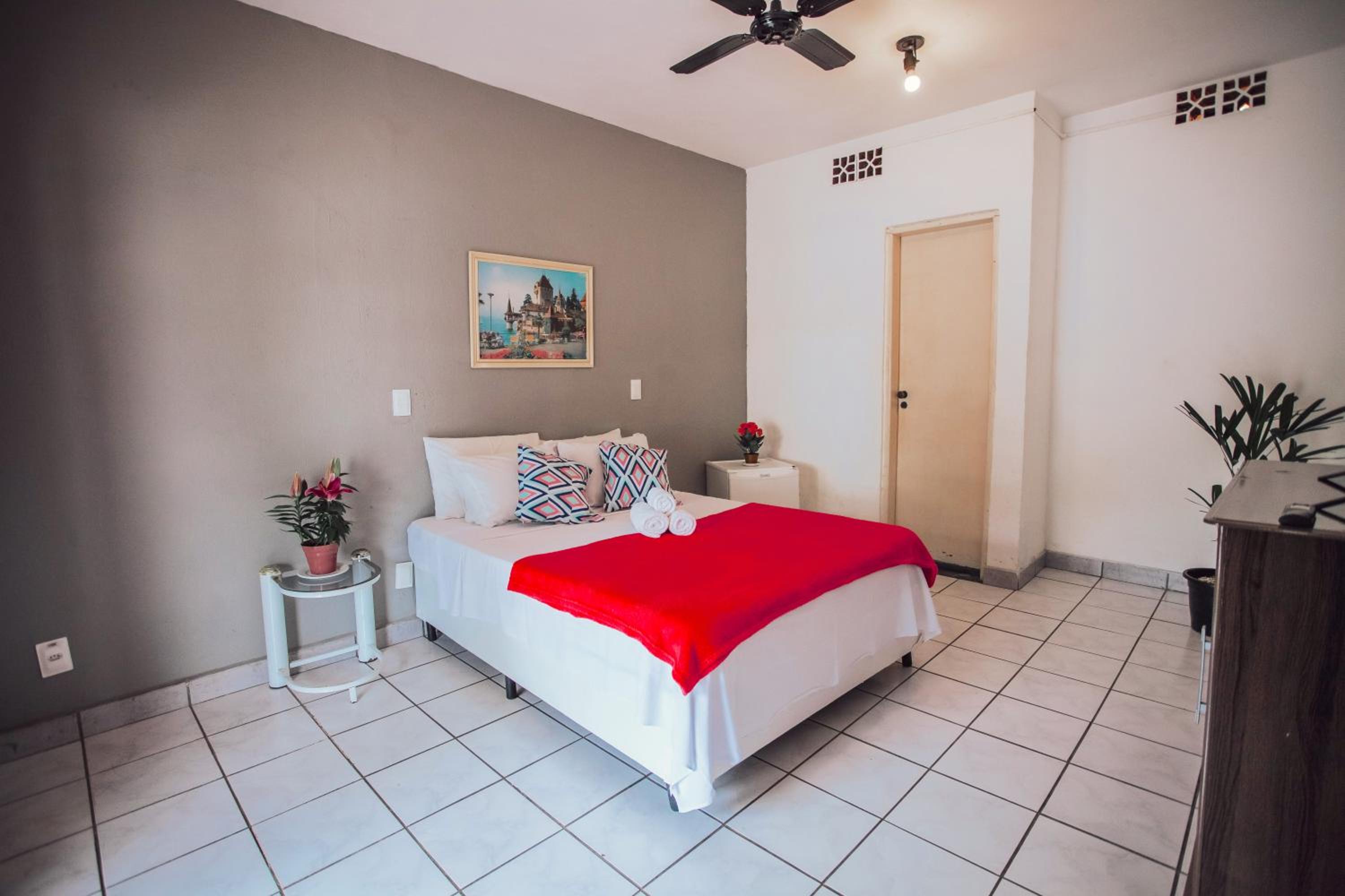 Standard Double Room - Photo 14