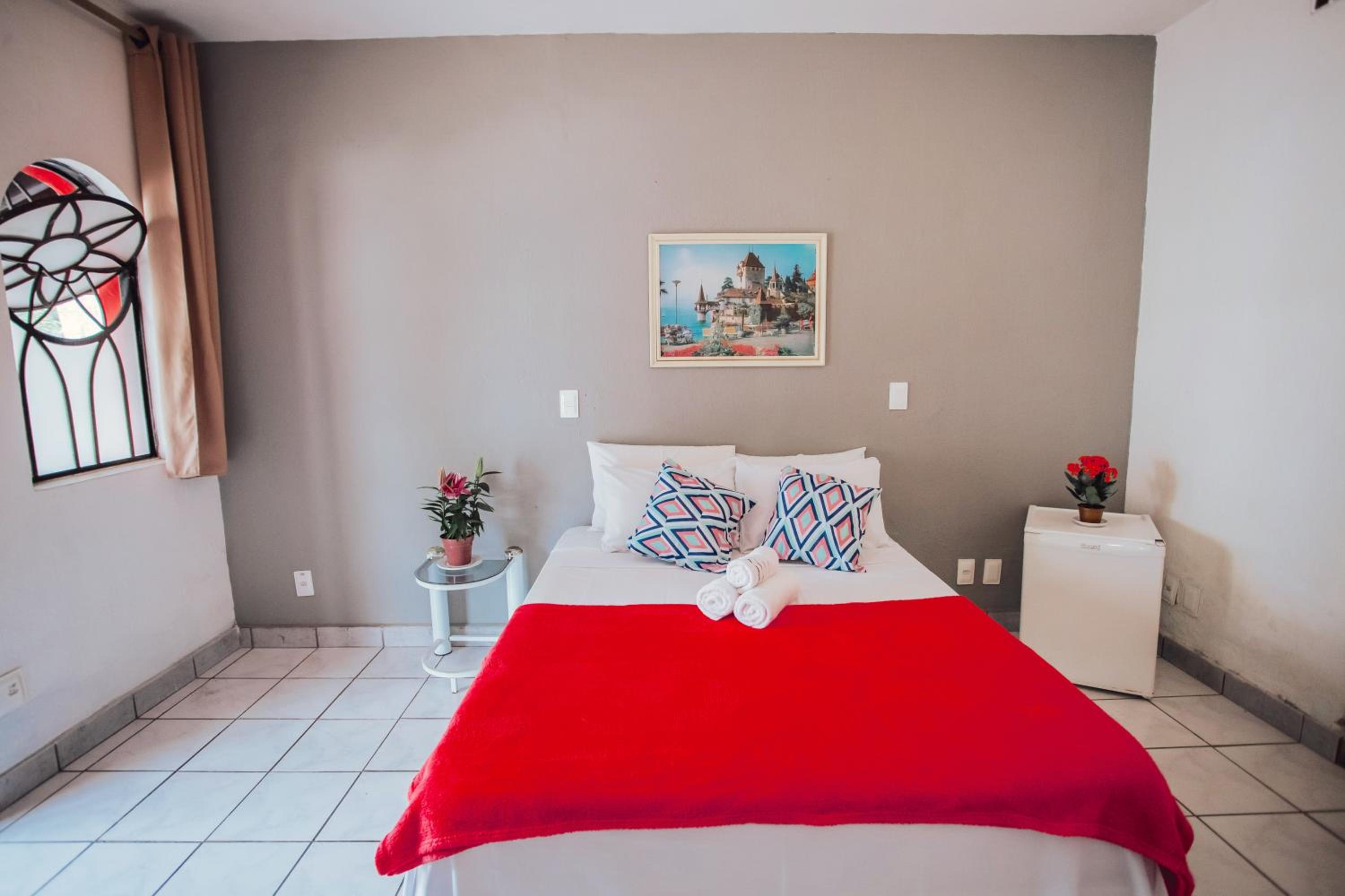 Standard Double Room - Photo 11