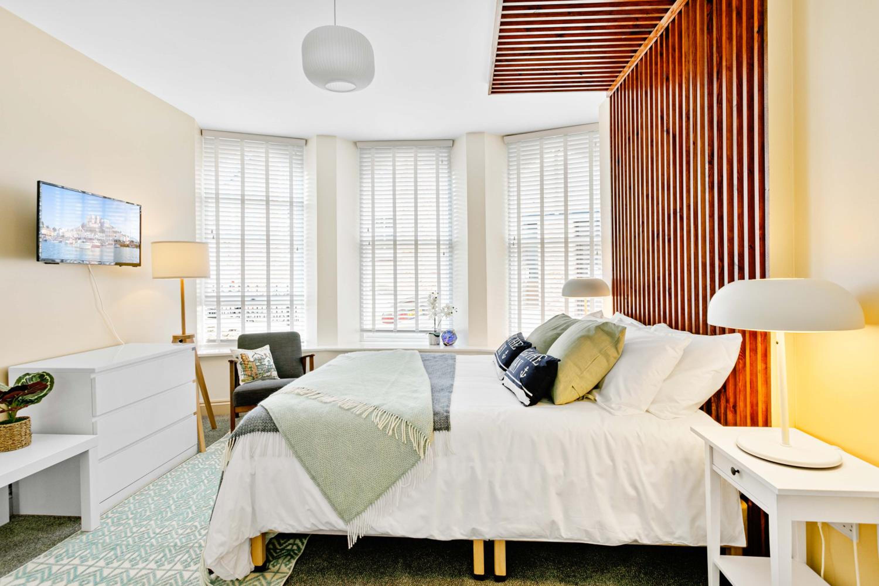 Deluxe King Room