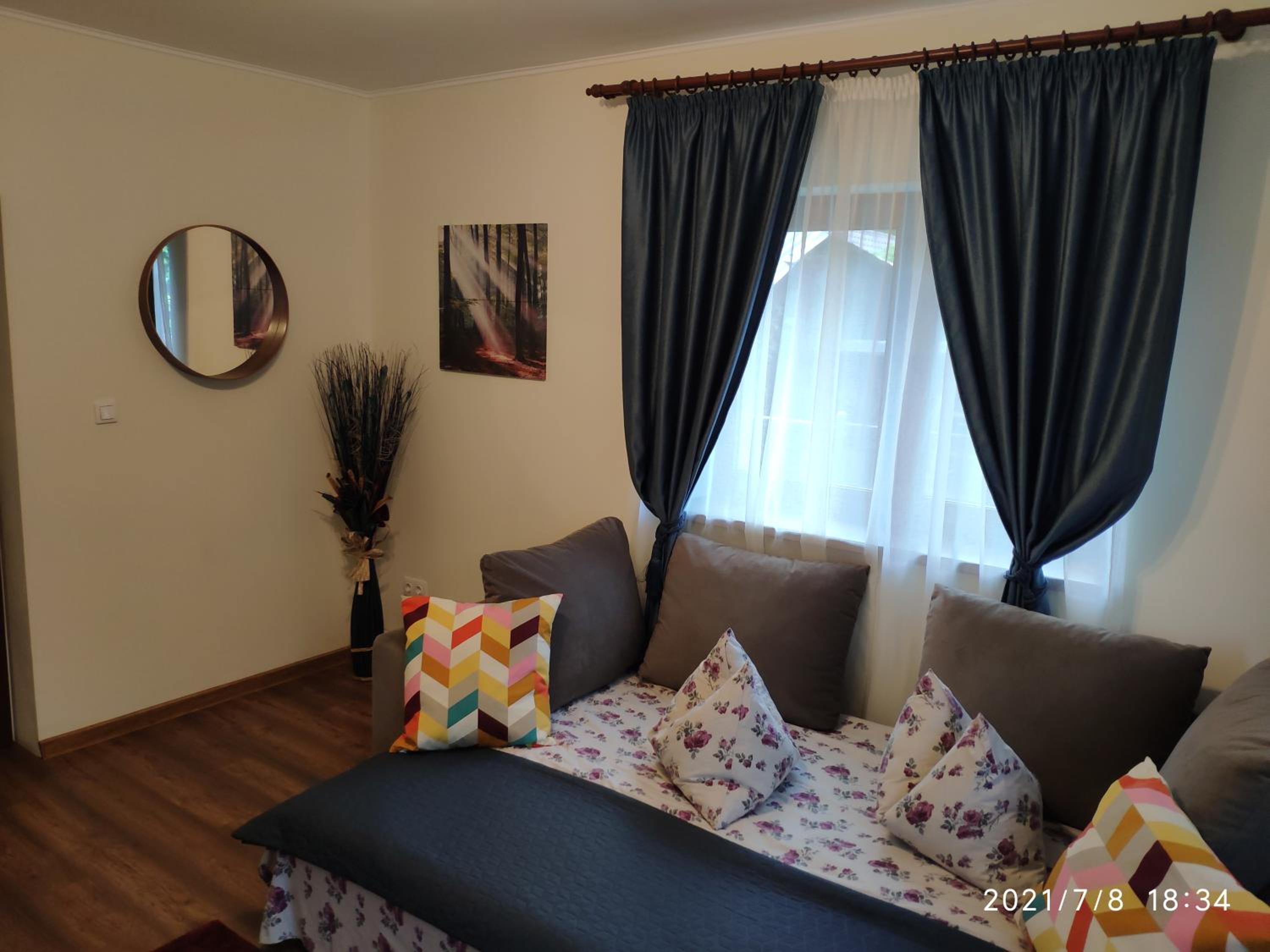 One-Bedroom House - Photo 6