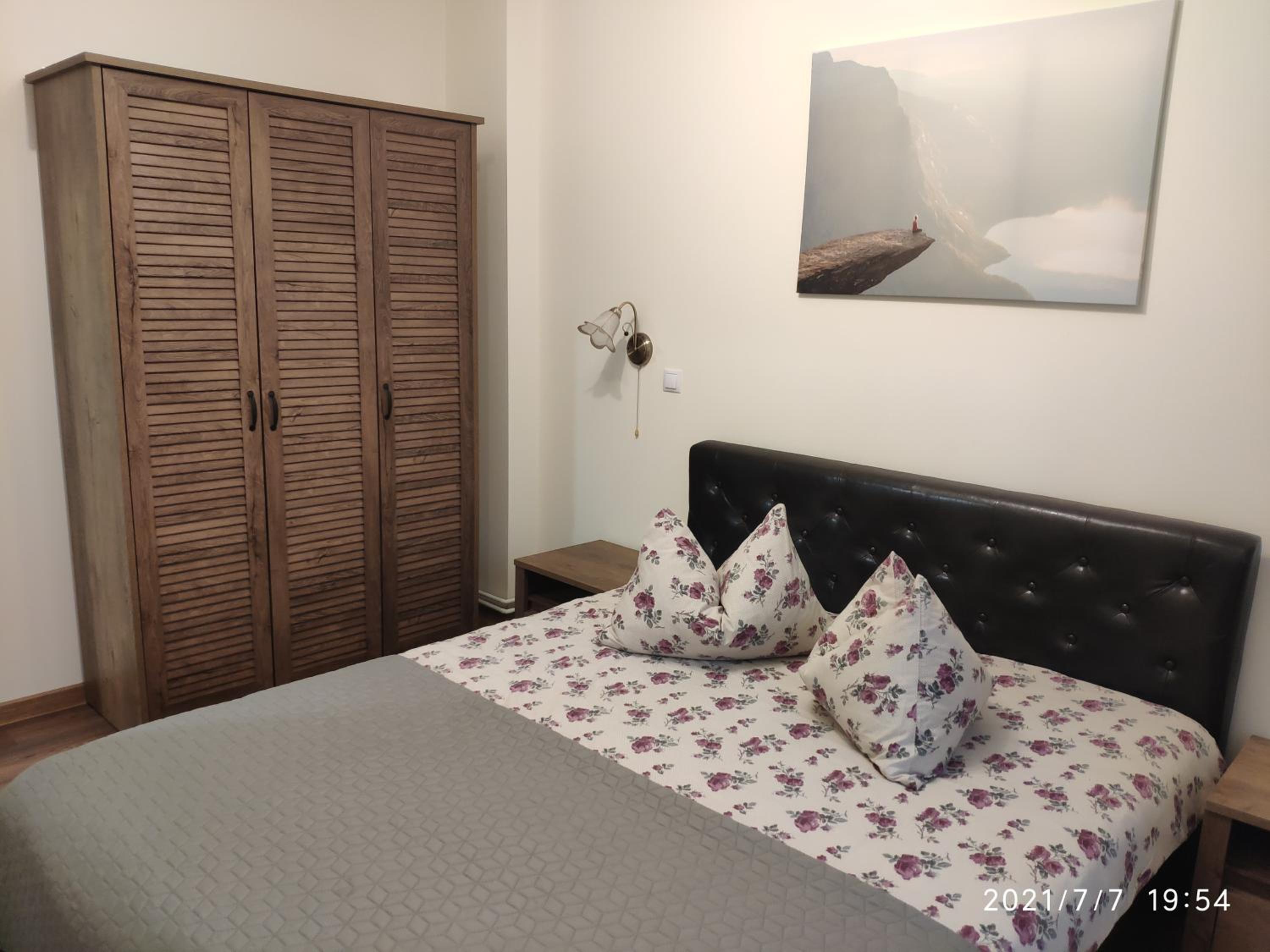 One-Bedroom House - Photo 10