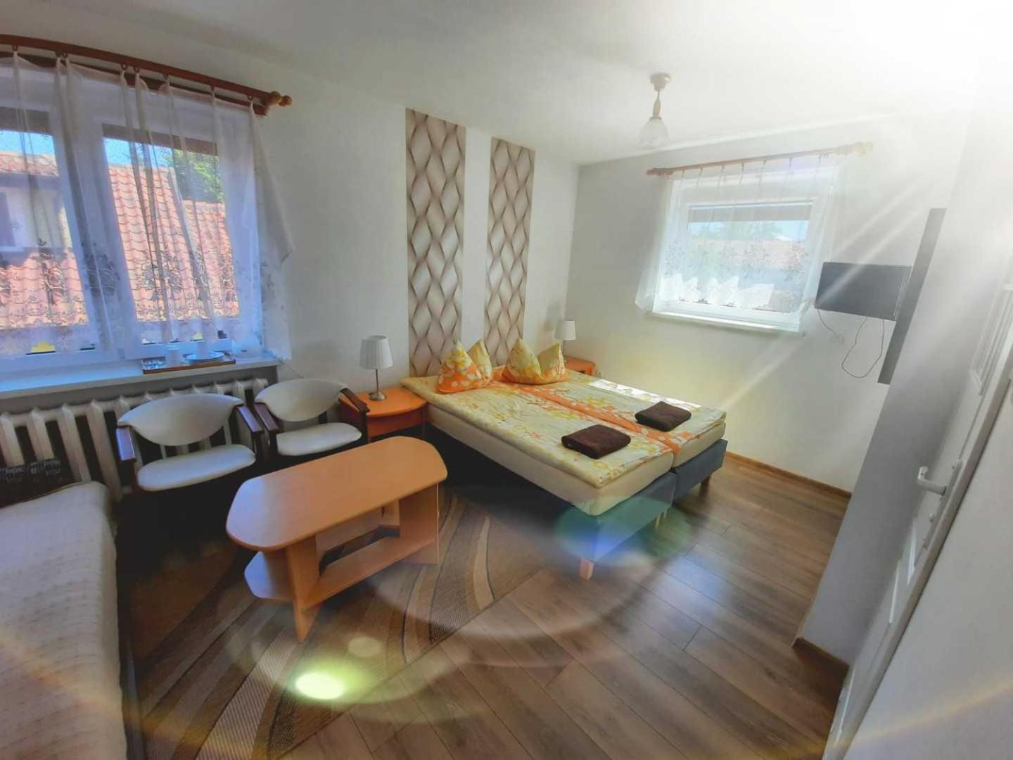 Triple Room with Bathroom - Photo 3