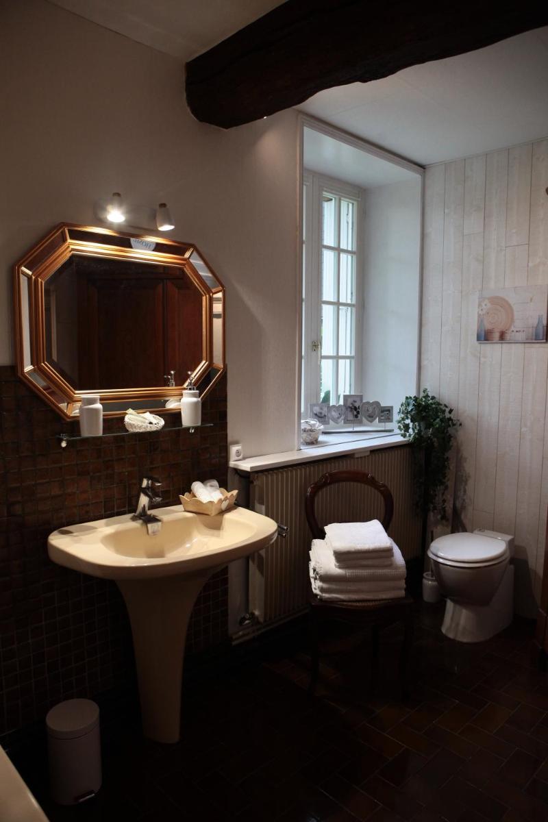 Double Room - Photo 7