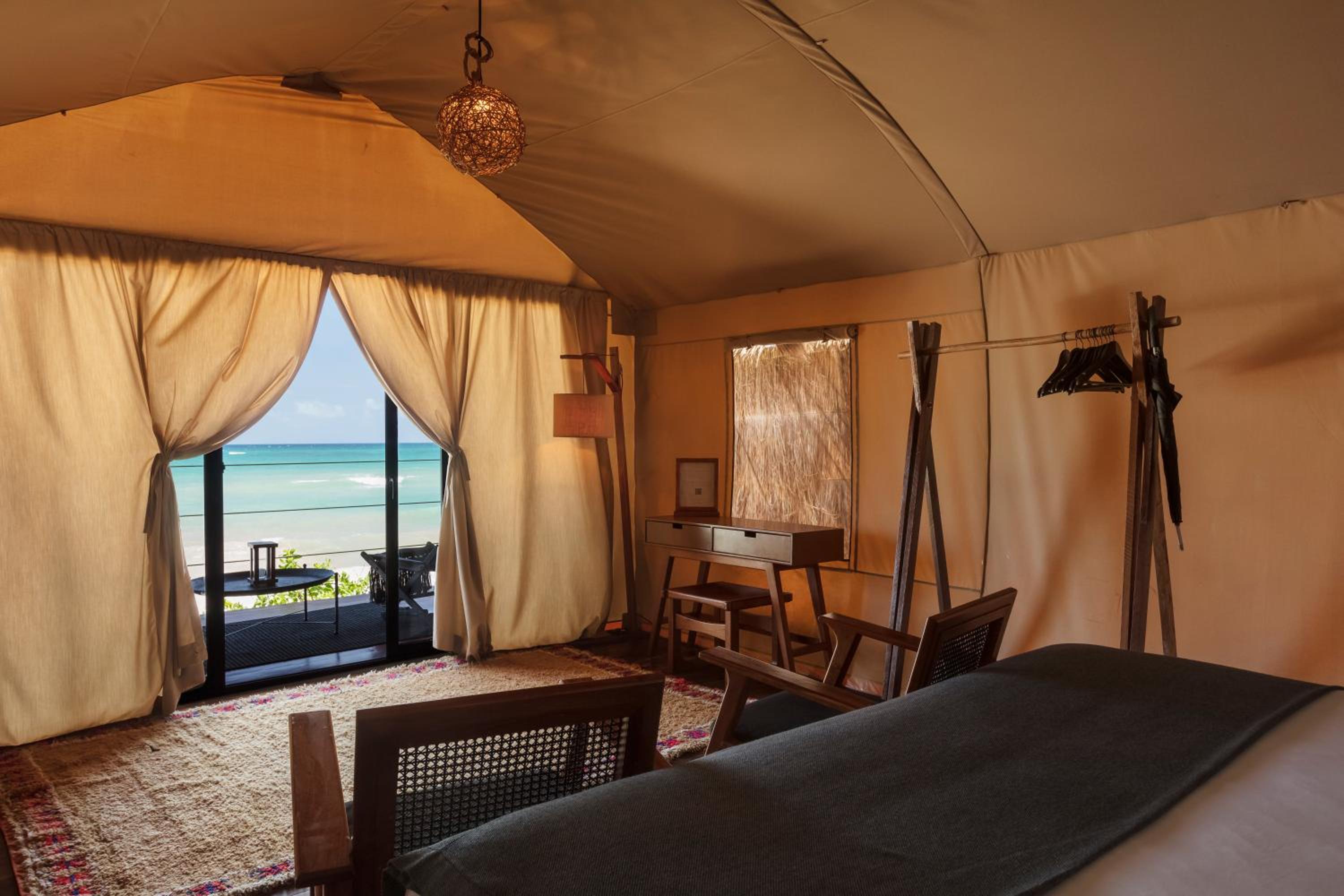 Double Ocean Front