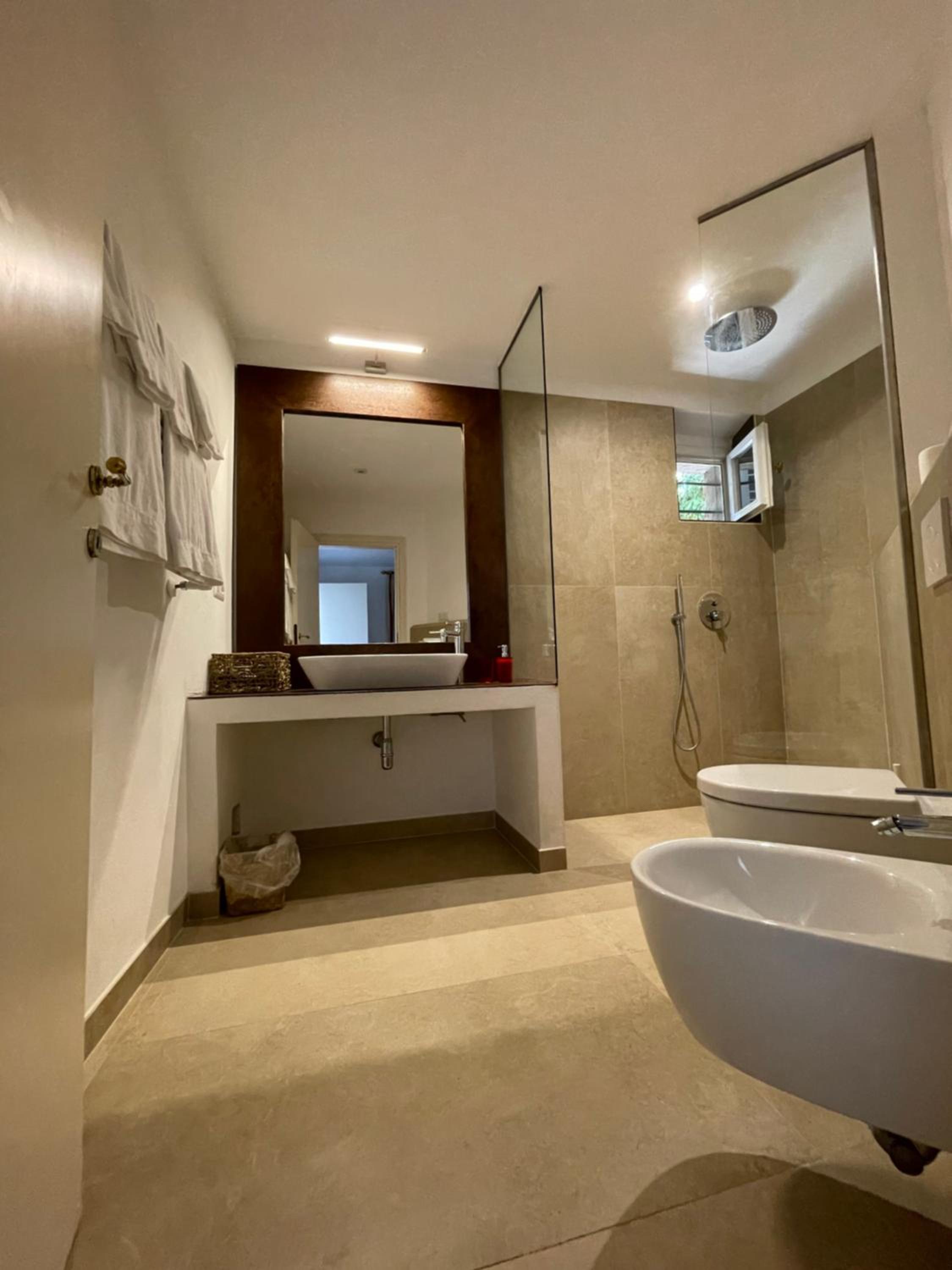  Four-Bedroom House with Private Pool photo 2