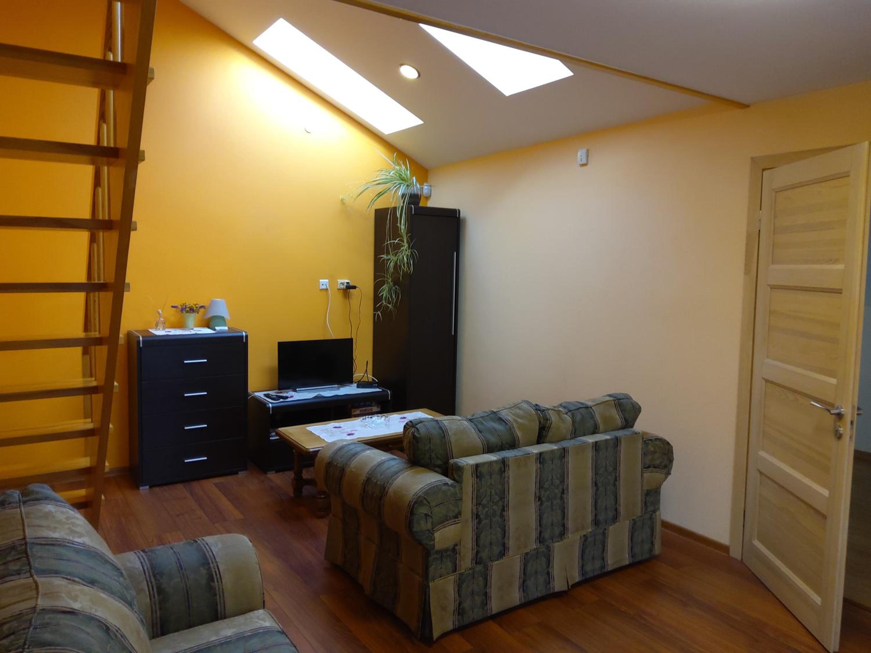 Apartment photo 2