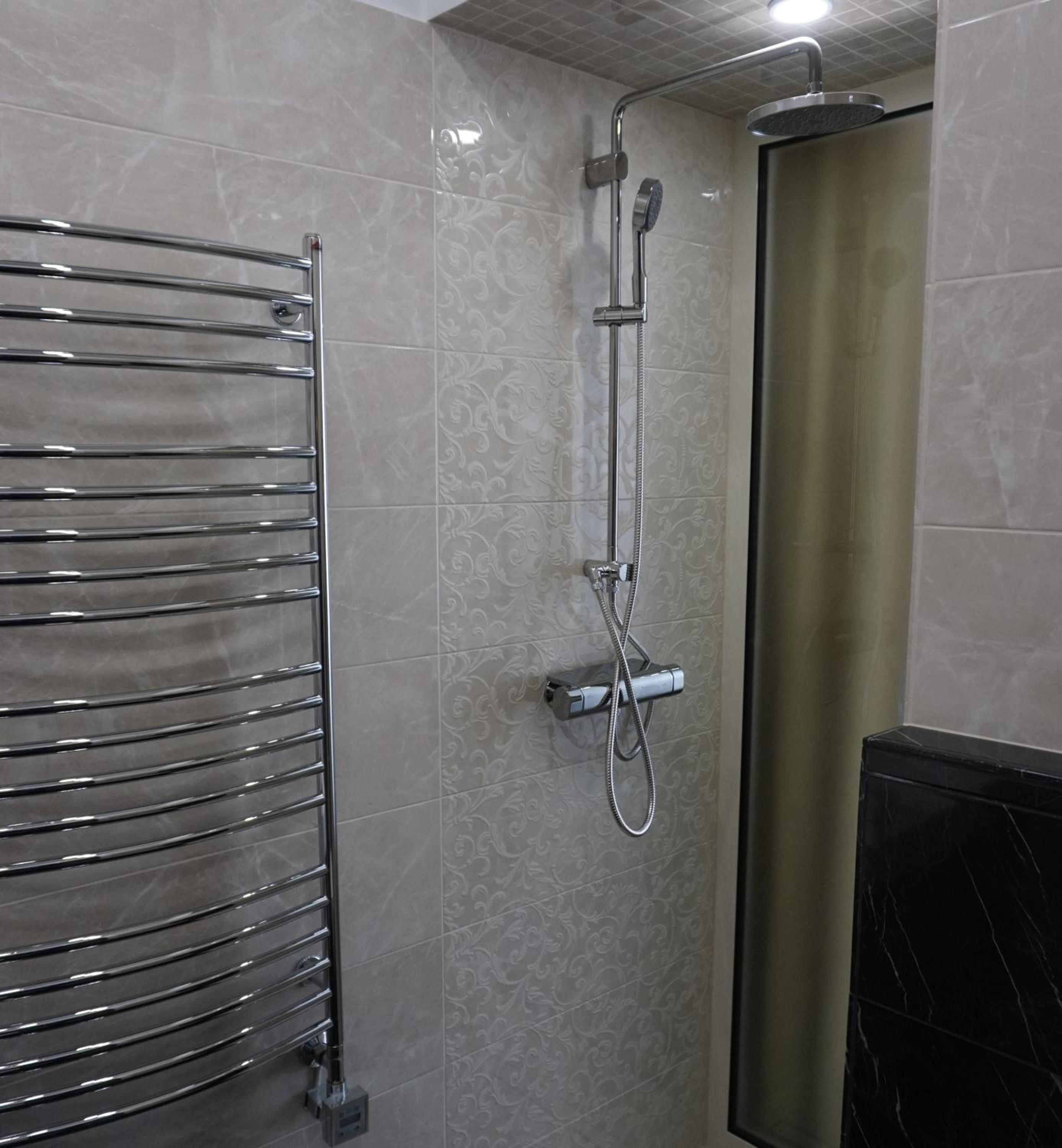One-Bedroom Apartment - Photo 17
