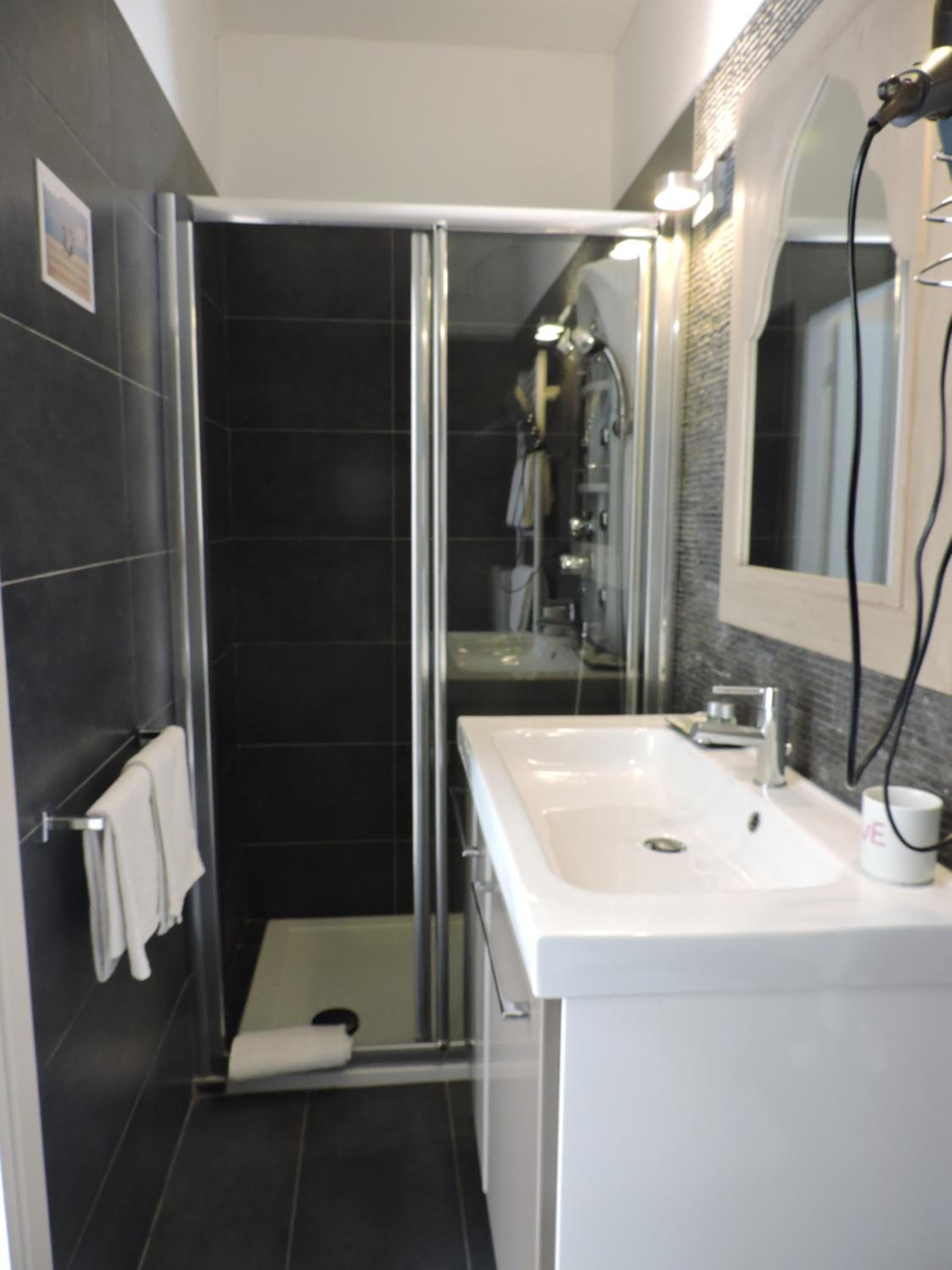 Double Room with Balcony photo 3
