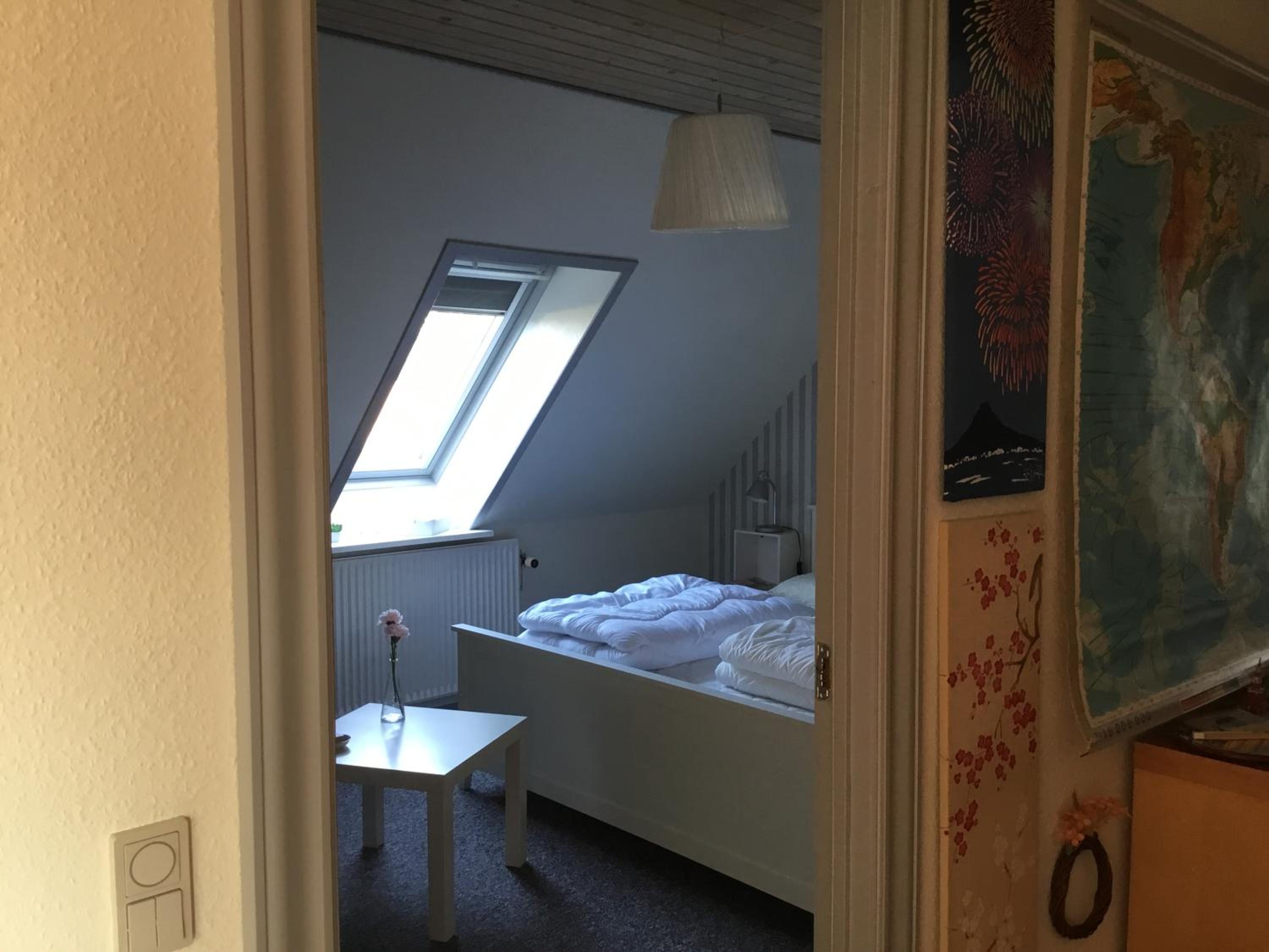 Double Room with Shared Bathroom photo 3