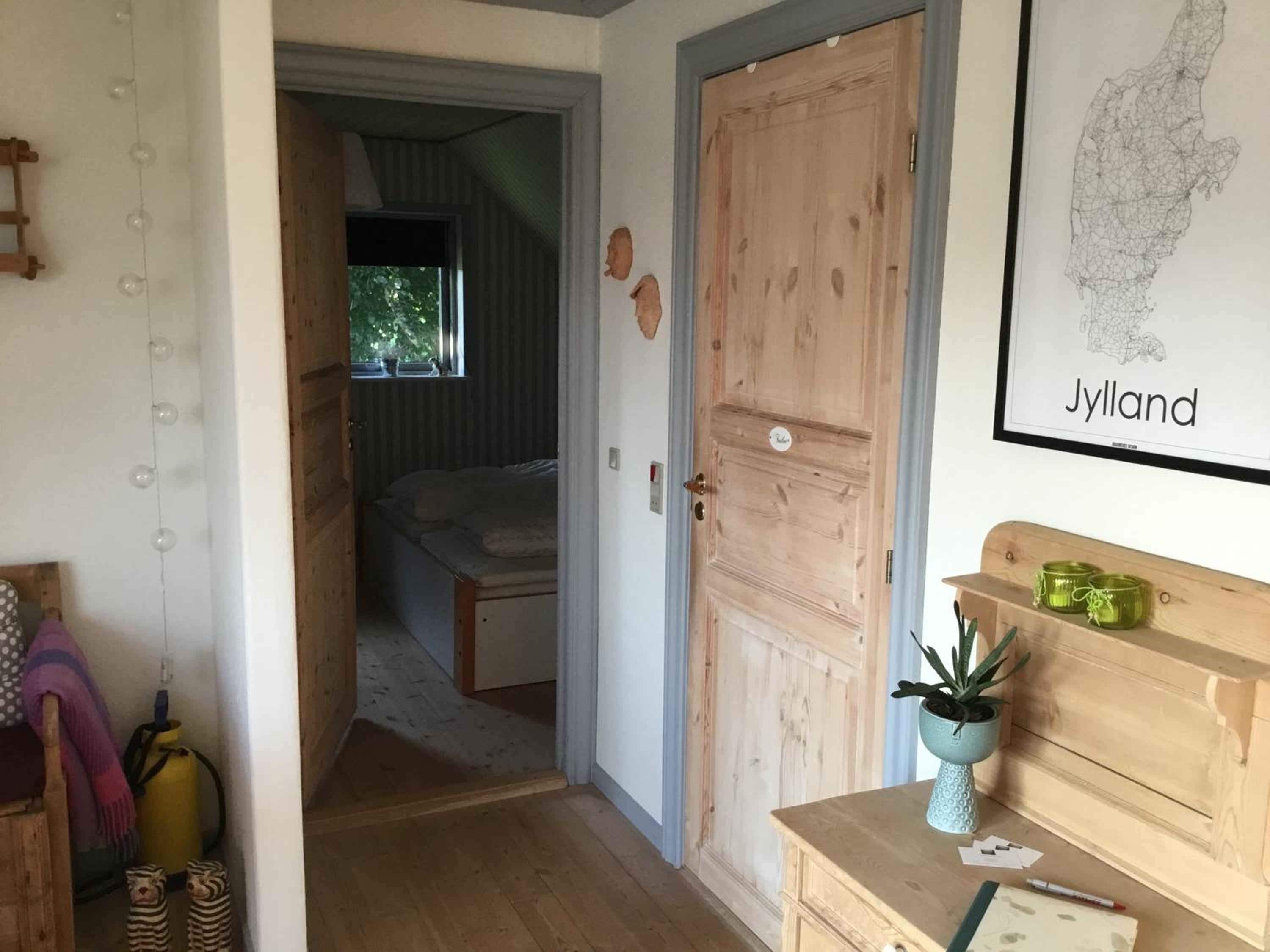 Double Room with Shared Bathroom photo 1