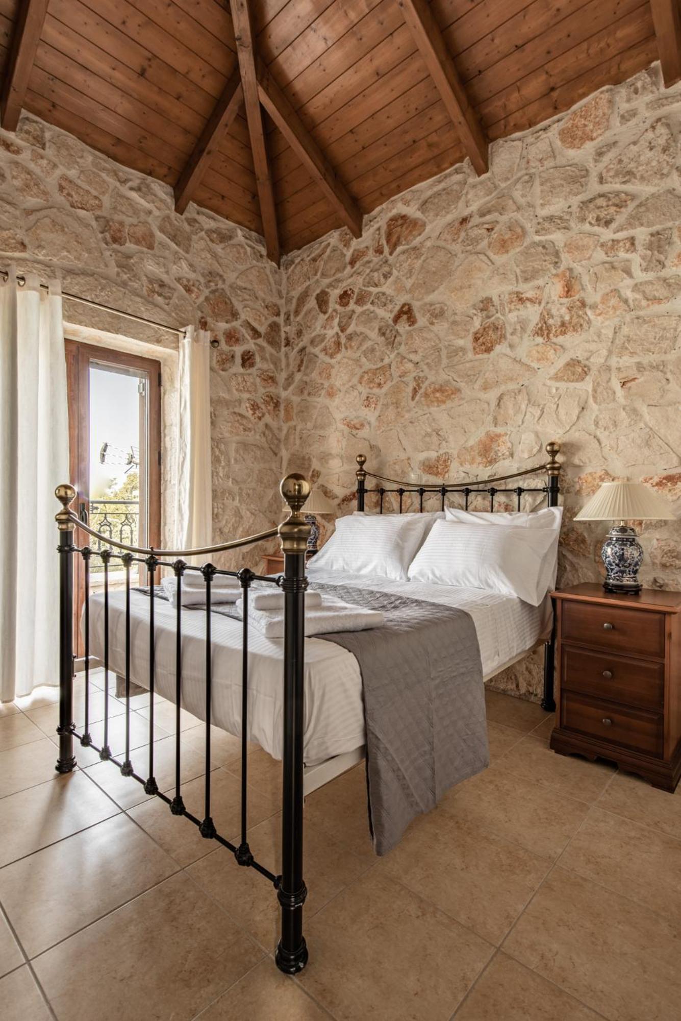 Three-Bedroom Villa photo 1