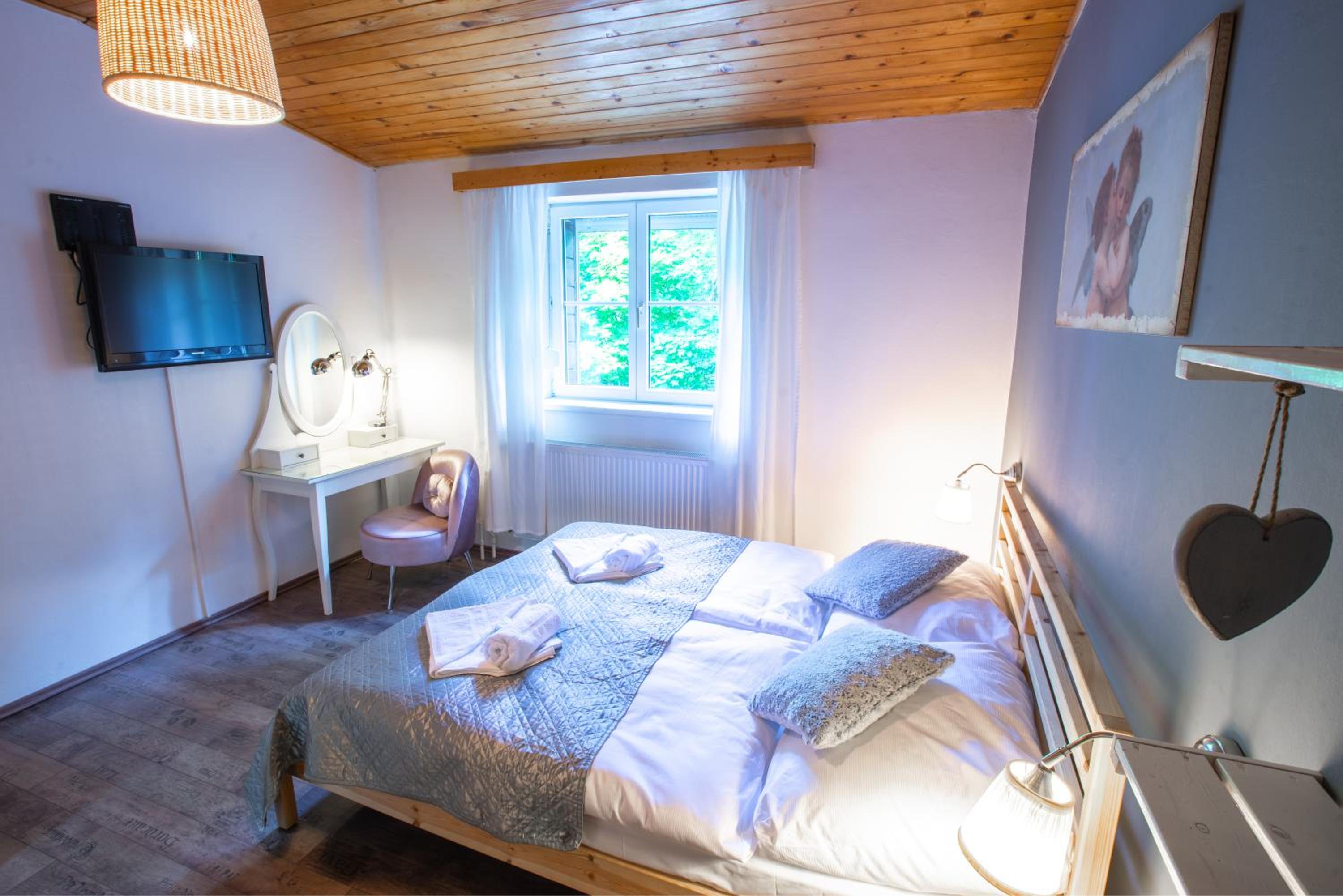 Double Room with Private Bathroom photo 3