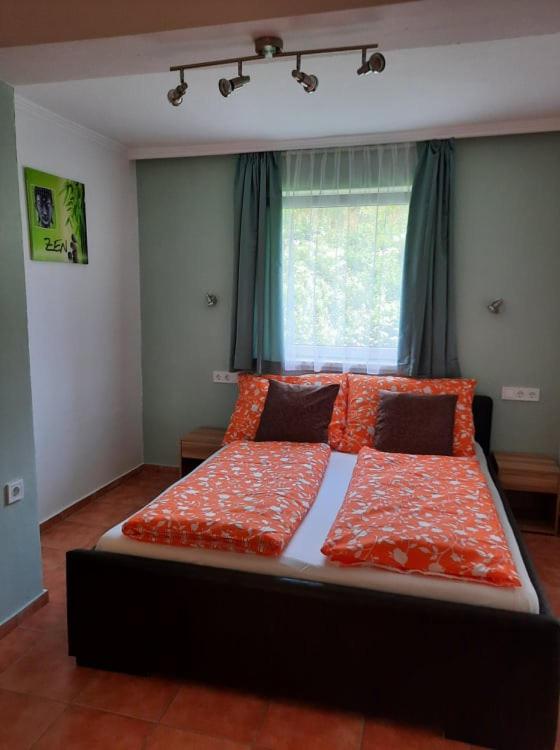 Double Room with Private Bathroom photo 3