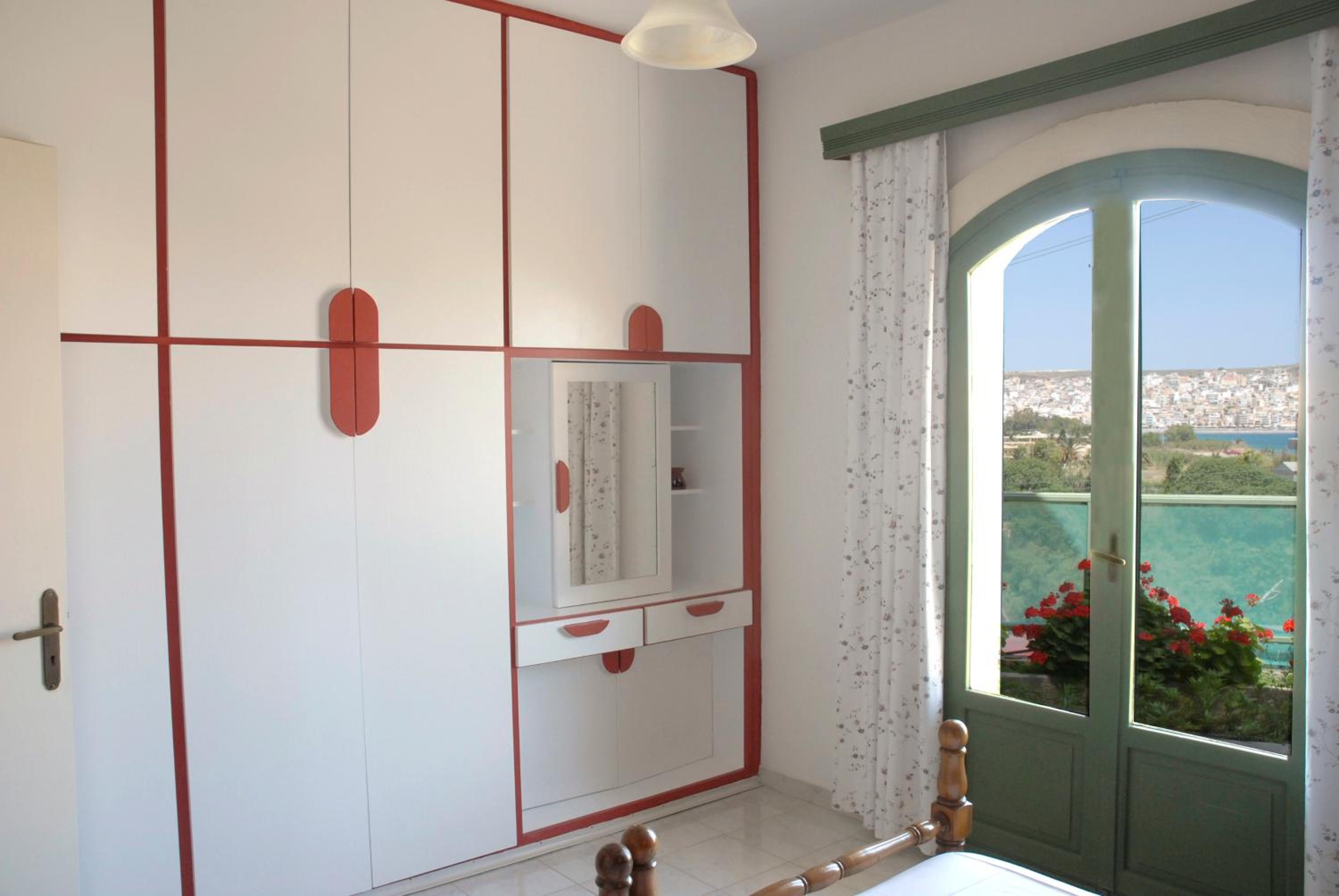 One-Bedroom Apartment (3 Adults) photo 1