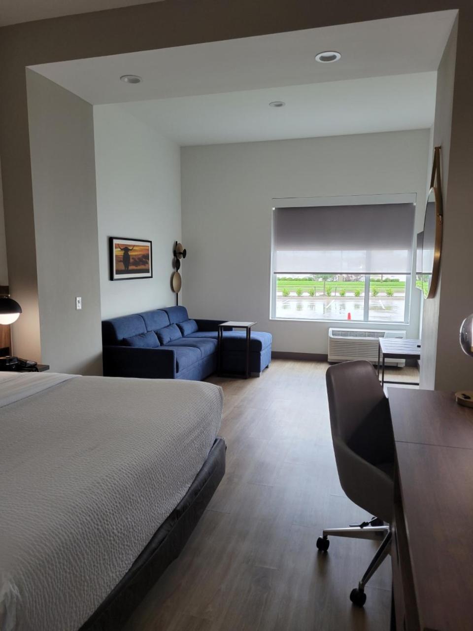 Executive King Room - Mobility Access/Non-Smoking photo 3